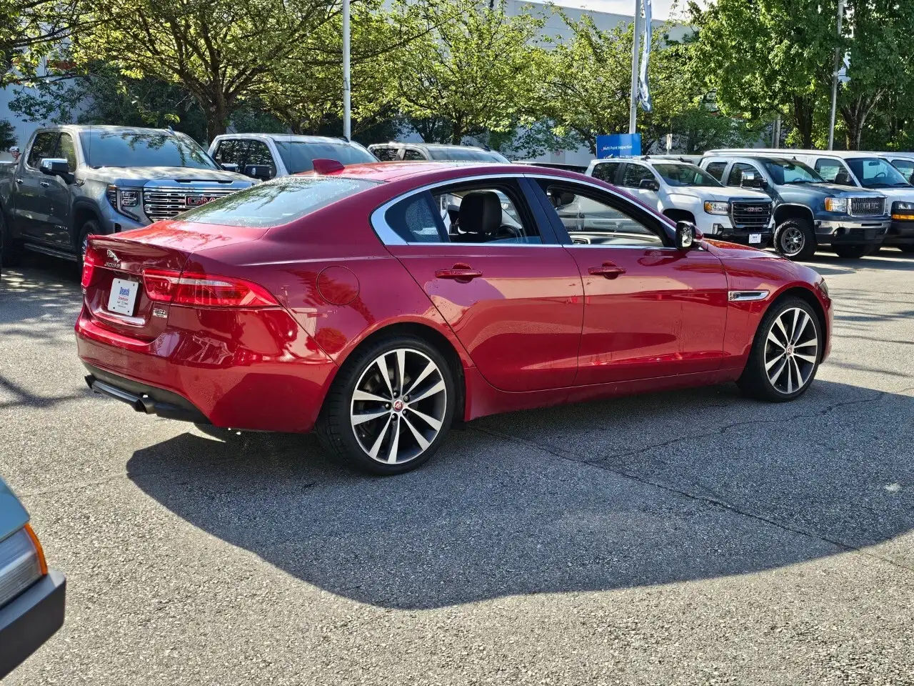 Jaguar XE снимка Jaguar XE