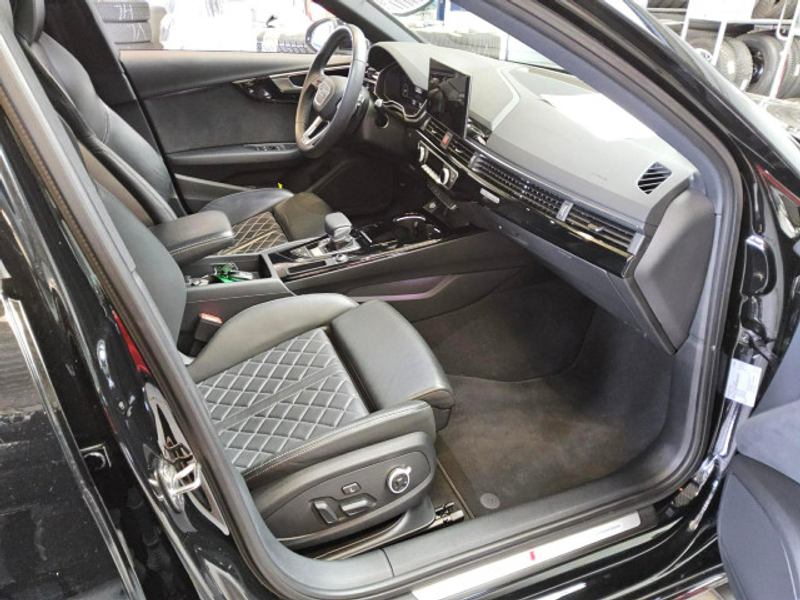 Audi A4 40TDI S line quattro NAVI MATRIX AHK VC — photo 6