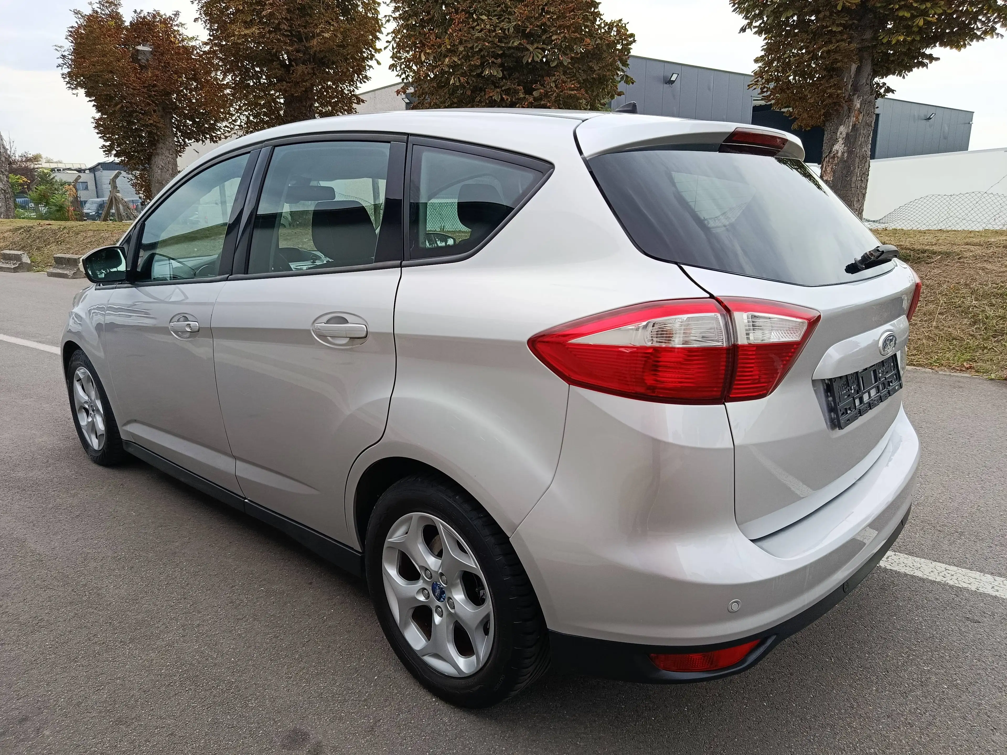 Ford C-Max C-Max 1.6 TDCi Titanium — photo 4