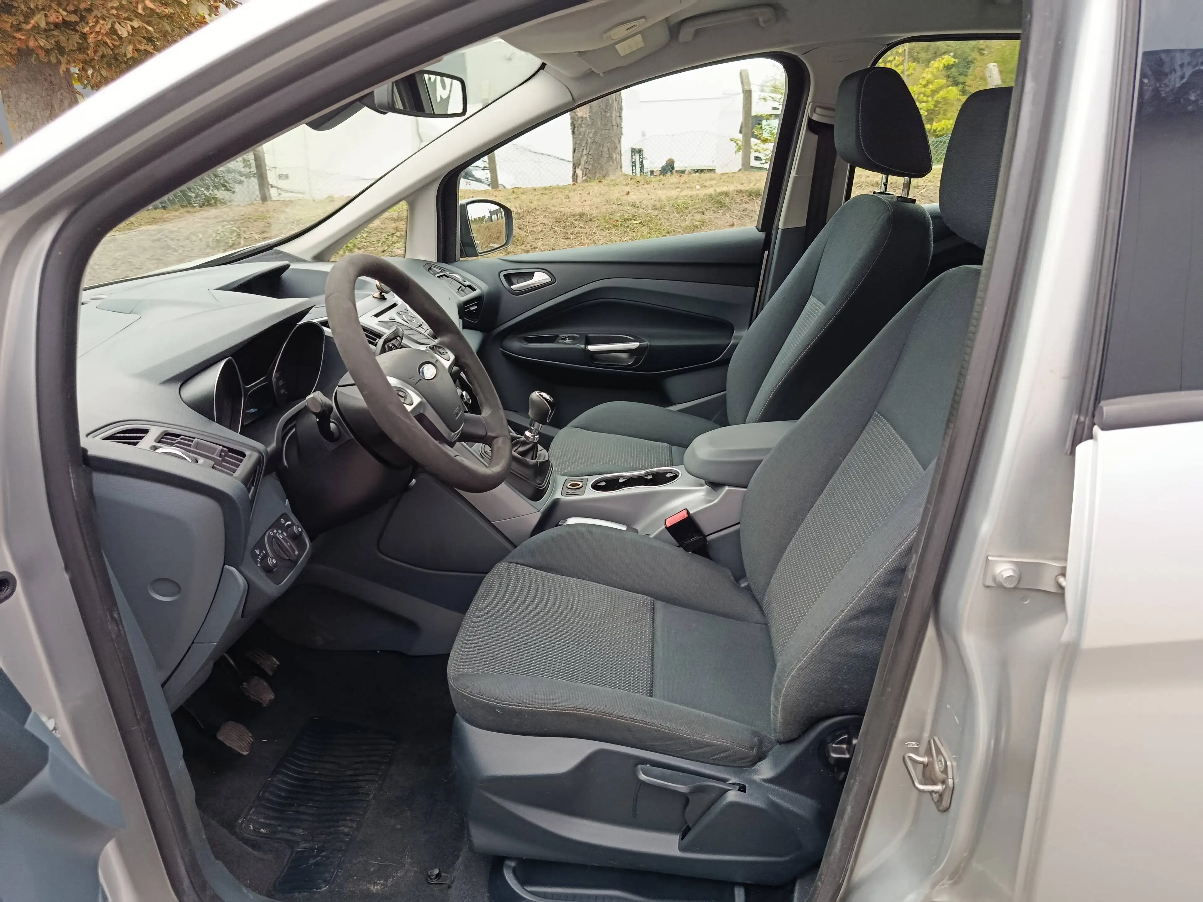 Ford C-Max C-Max 1.6 TDCi Titanium — photo 8
