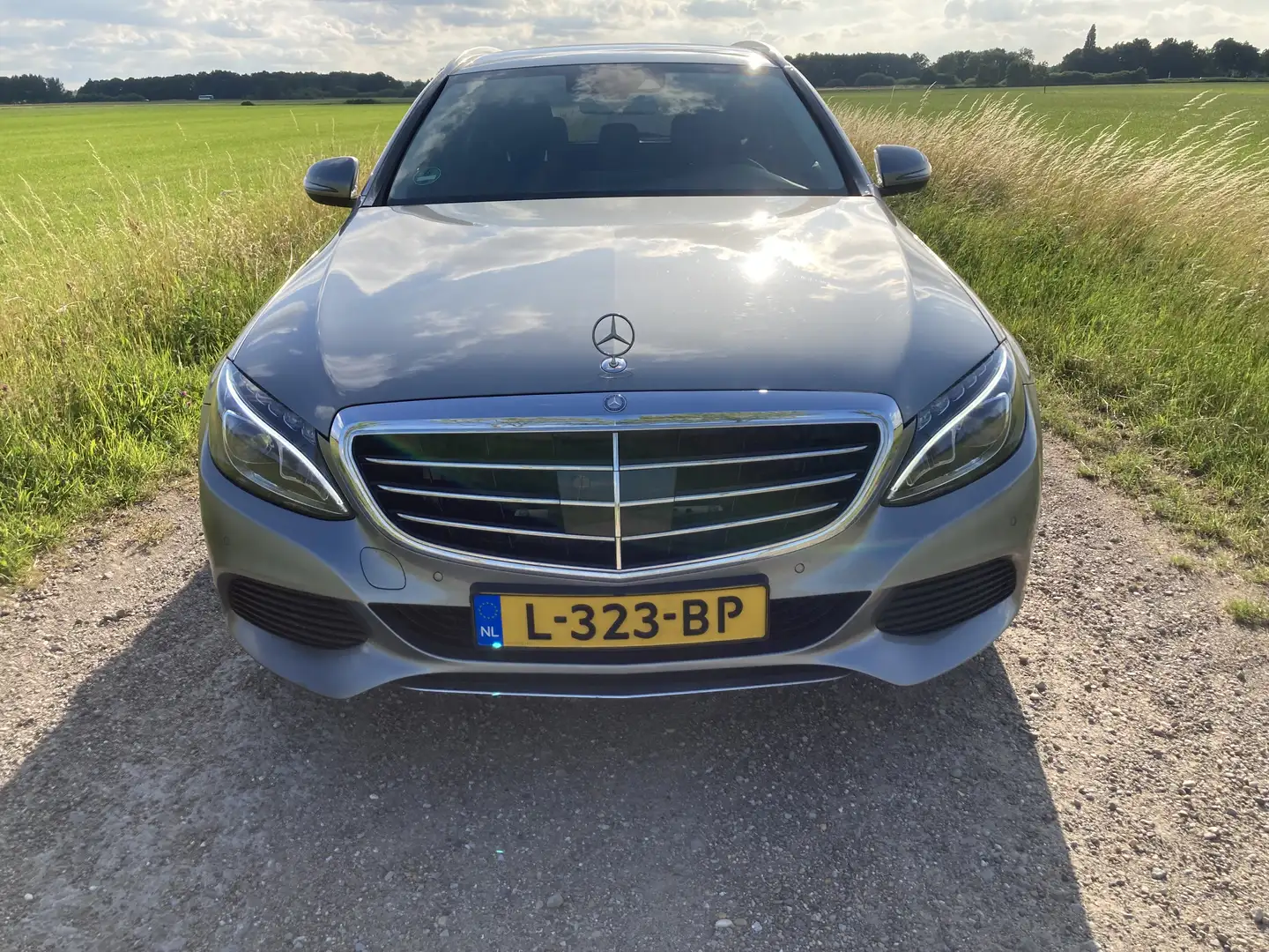 Mercedes-Benz C 250 Edition 1 / exclusive Grijs - 2