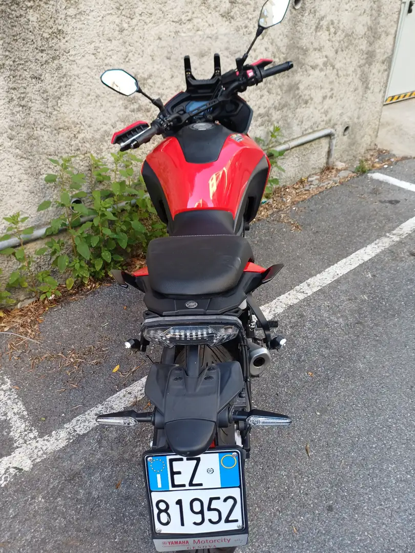 Yamaha Tracer 700 crvena - 1