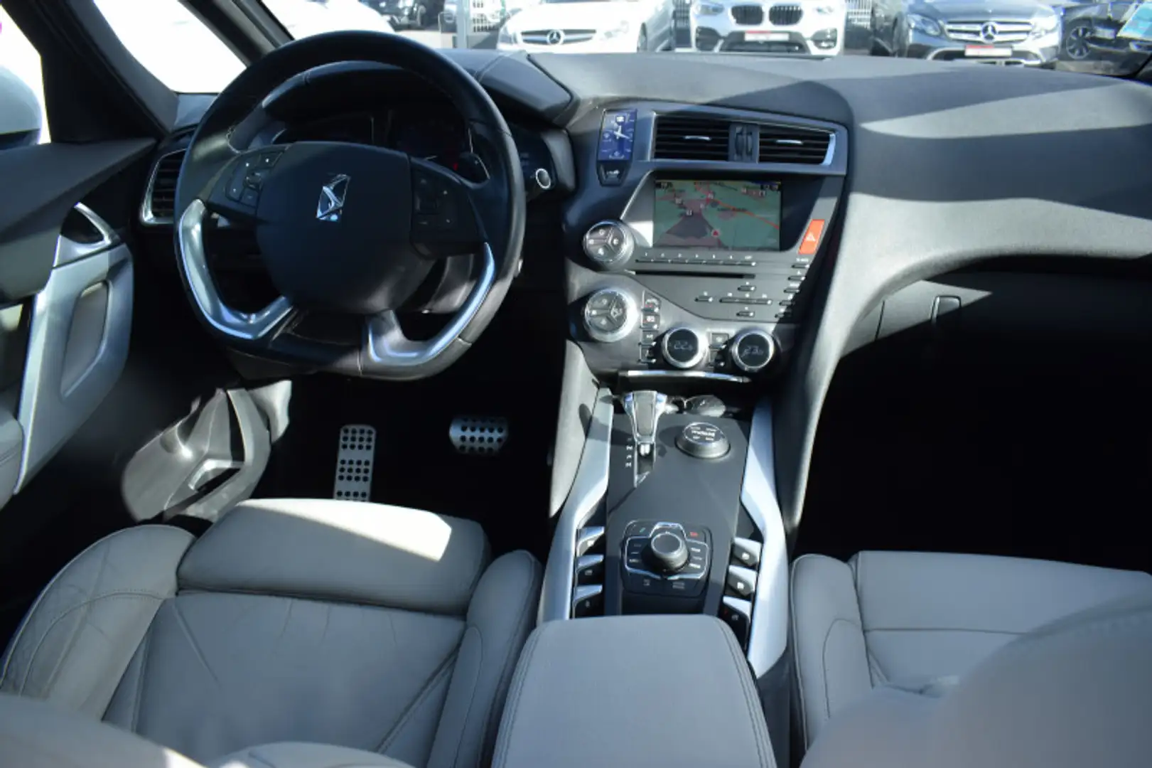 Citroen DS5 HYBRID4 AIRDREAM EXECUTIVE BMP6 Blanc - 2