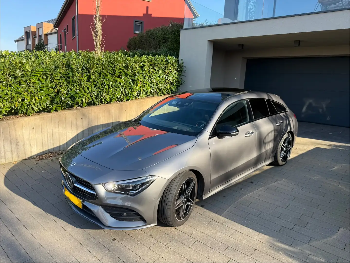 Mercedes-Benz CLA 250 CLA 250 4Matic Shooting Brake 7G-DCT AMG Line Gris - 1