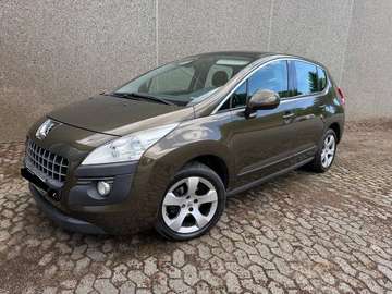 3008 HDi FAP 110 EGS6 Premium