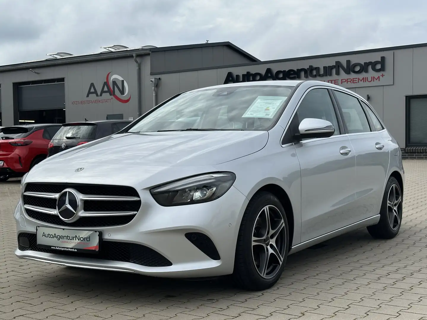 Mercedes-Benz 220 d LED+MBUX+KAMERA+MEMORY+SHZ+Sitzkinetic - 1