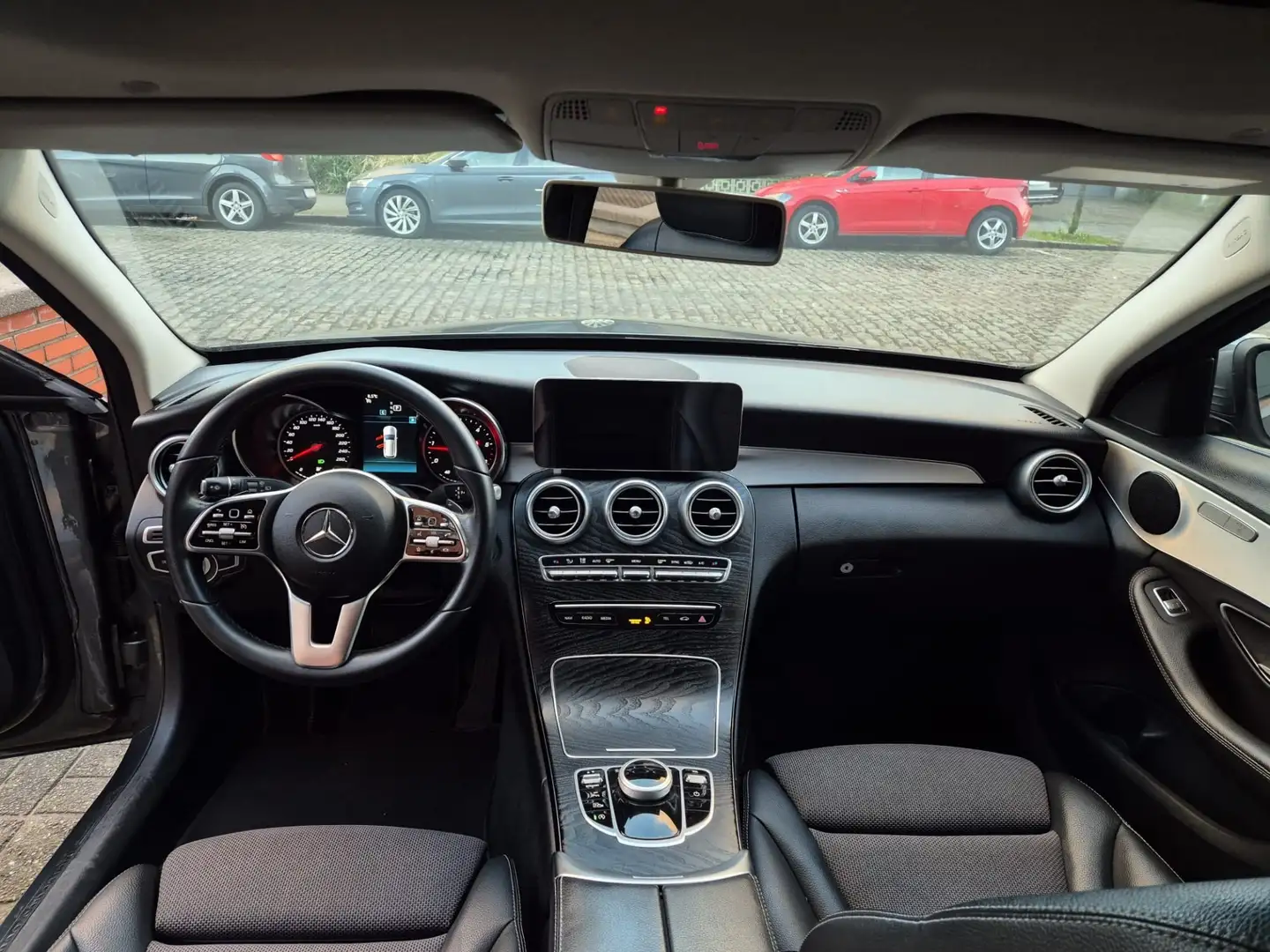 Mercedes-Benz C 220 d T 9G-TRONIC Avantgarde - 2