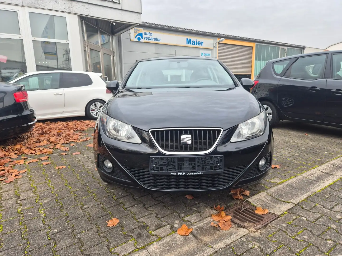 SEAT Ibiza 1.4 16V Klima PDC Alu Sitzhz. 1Hd Temp Schwarz - 2