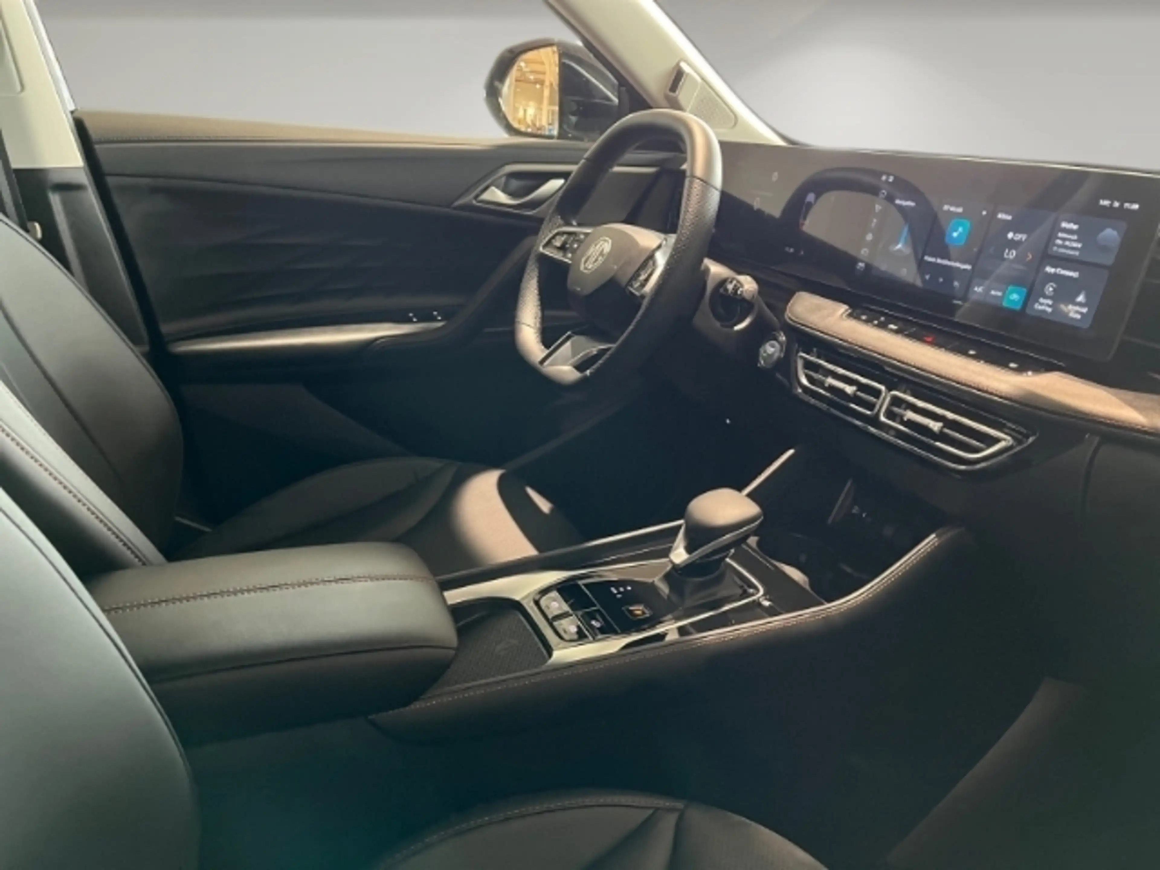 MG HS Luxury Navi+Sitzheizung+Rückfahrkamera+Apple CarPl — photo 14
