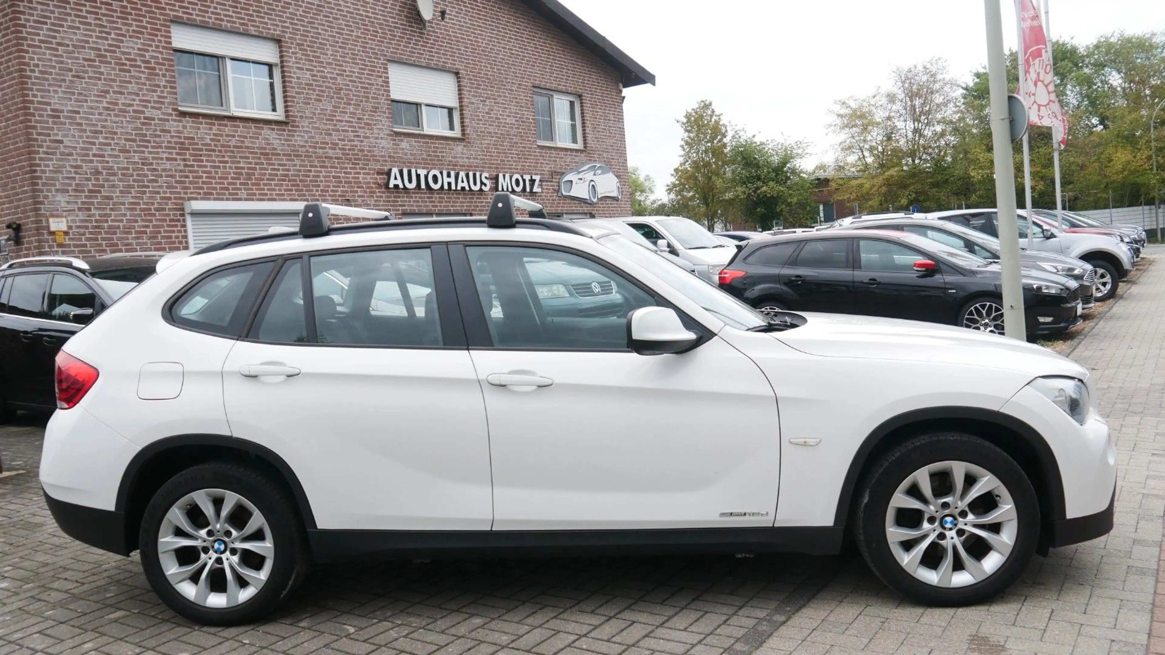 BMW X1 sDrive18d — photo 5