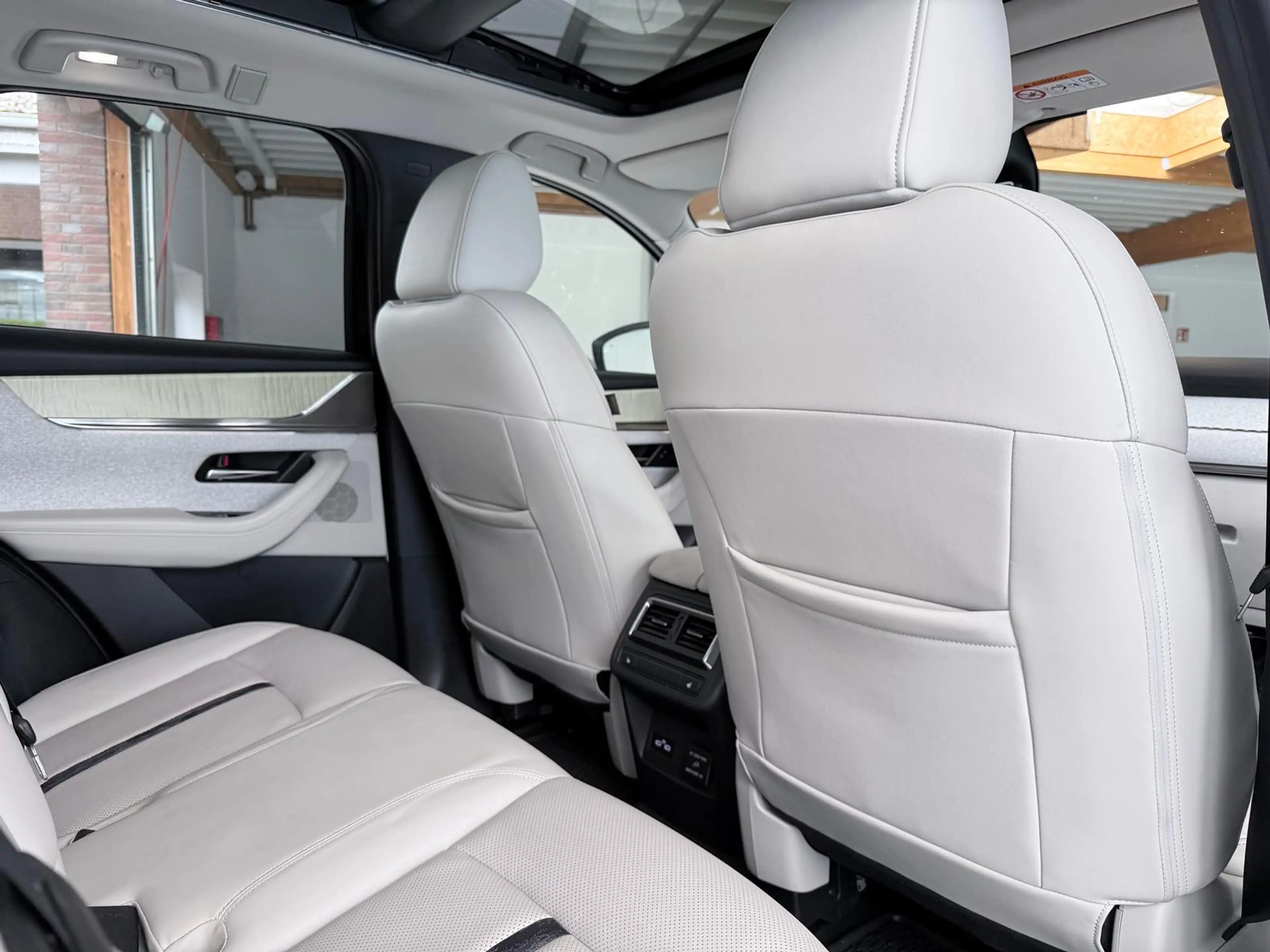 Mazda CX-60 Takumi Hybrid AWD-Pano/360/AHK/CarPlay — photo 12
