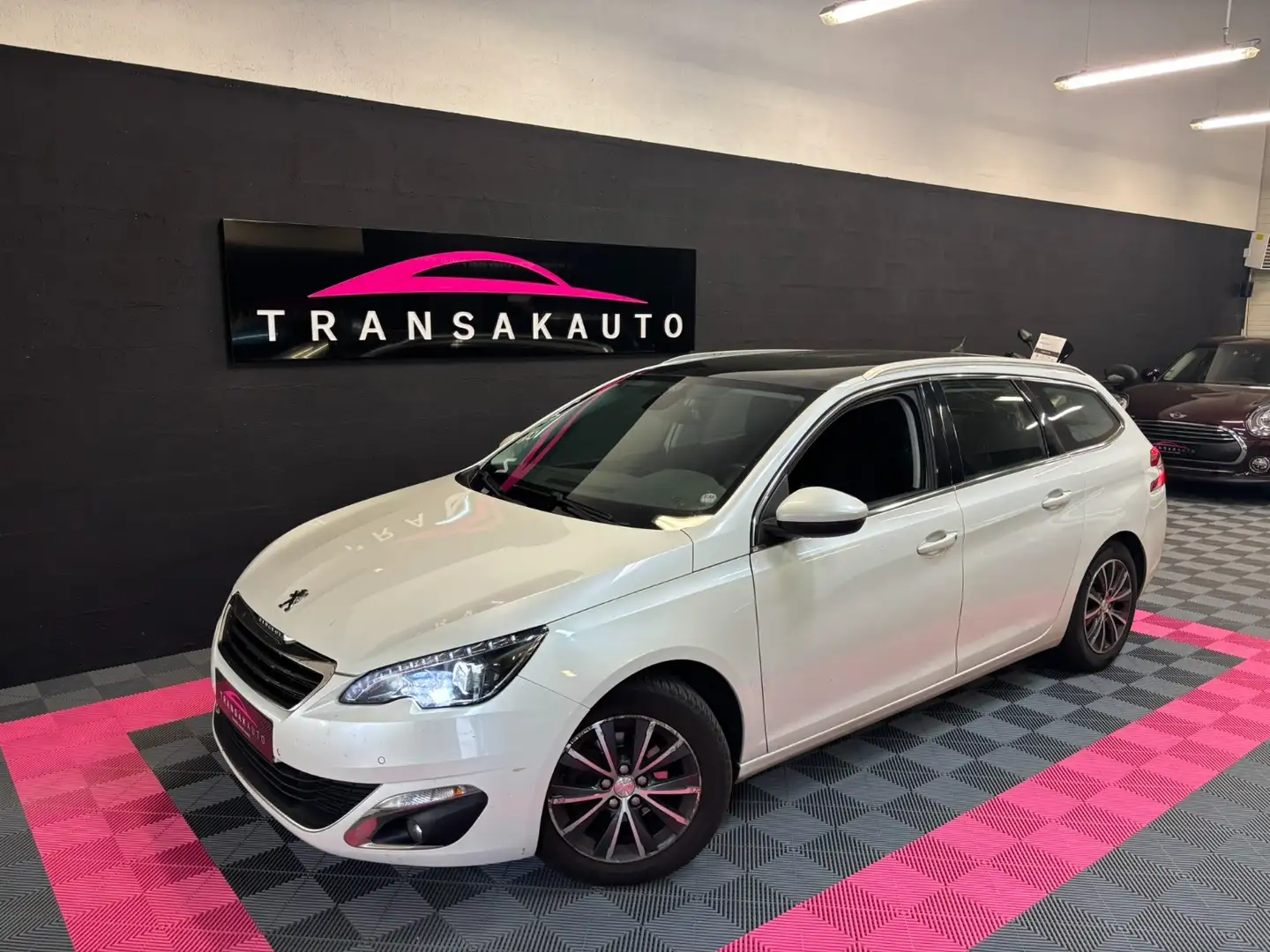 Peugeot 308 Féline Blanc - 1