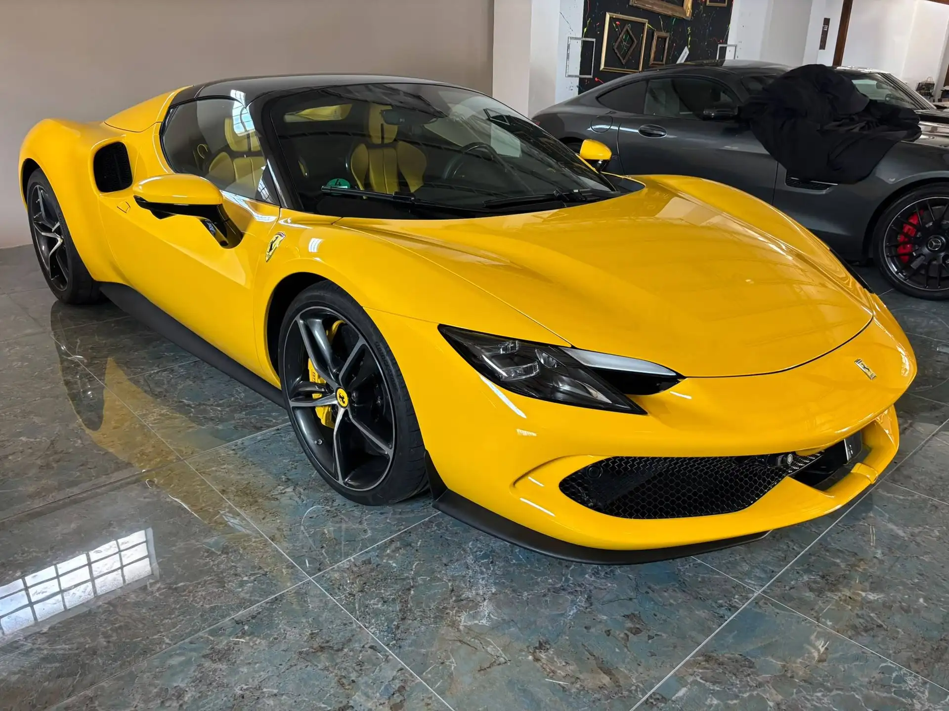페라리 296 GTS 2025 노랑 사진 3