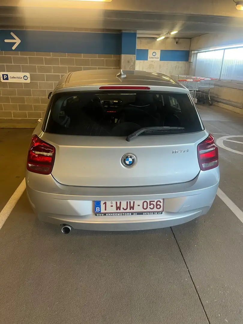 BMW 114 d Argintiu - 2