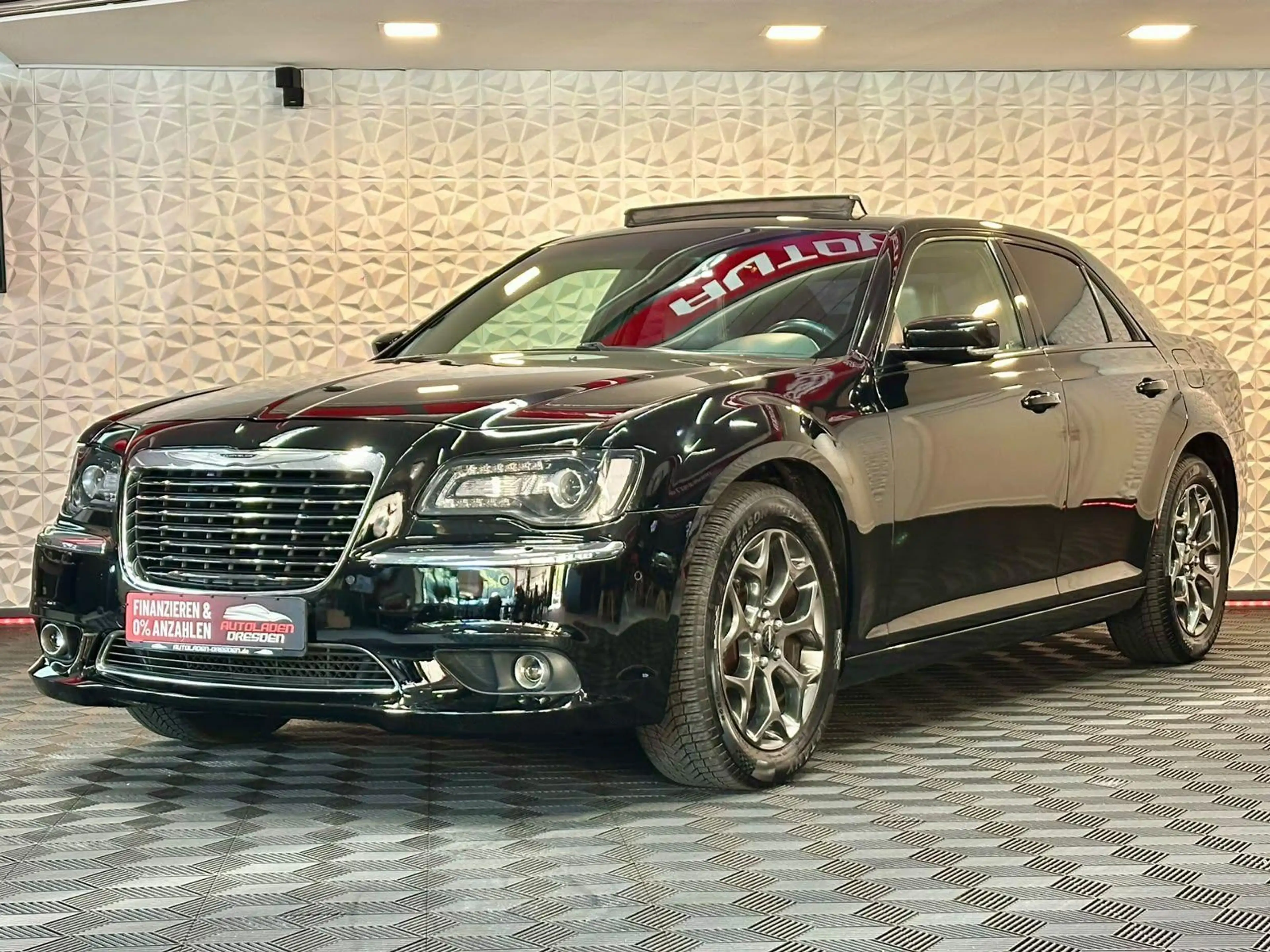 Chrysler 300C Chrysler 300C /300S 4X4 BEATS#SHZ#MEMORY#NAV#KEY — photo 4