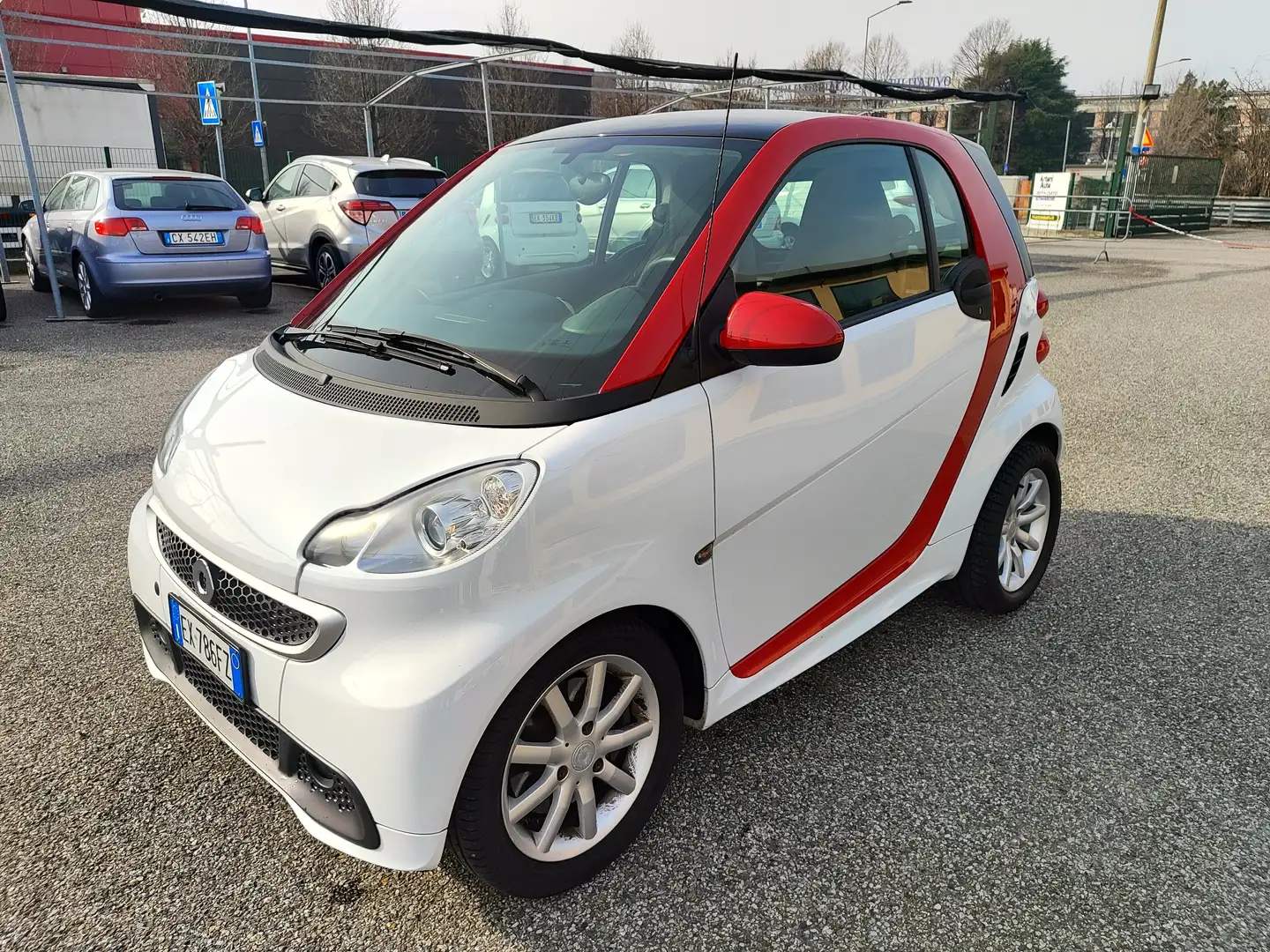 smart forTwo 1.0 mhd Special One 71cv Blanc - 2