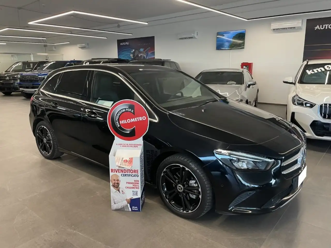 Mercedes-Benz B 180