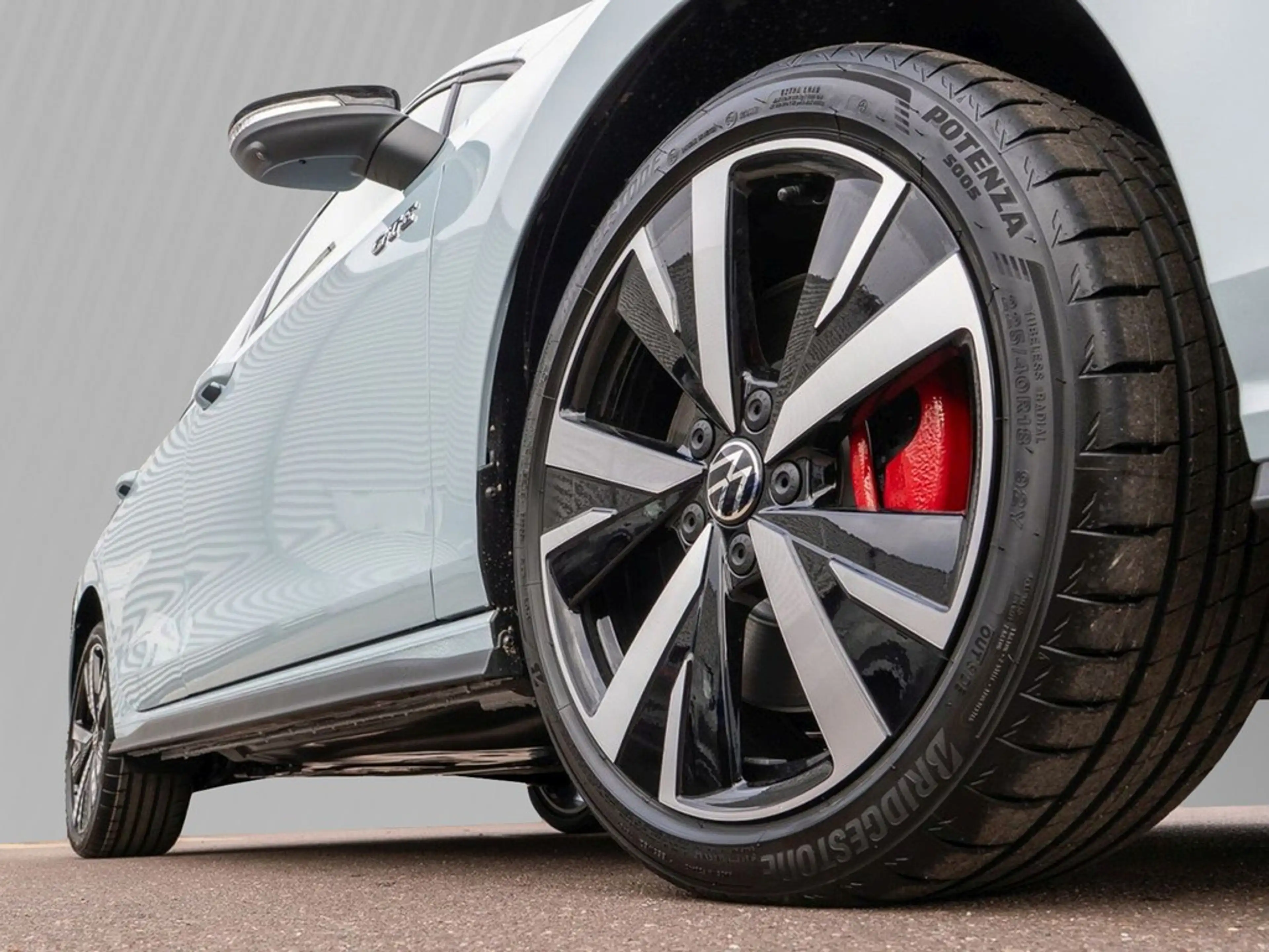Volkswagen Golf GTE 1.5 TSI eHybrid AHK — photo 6