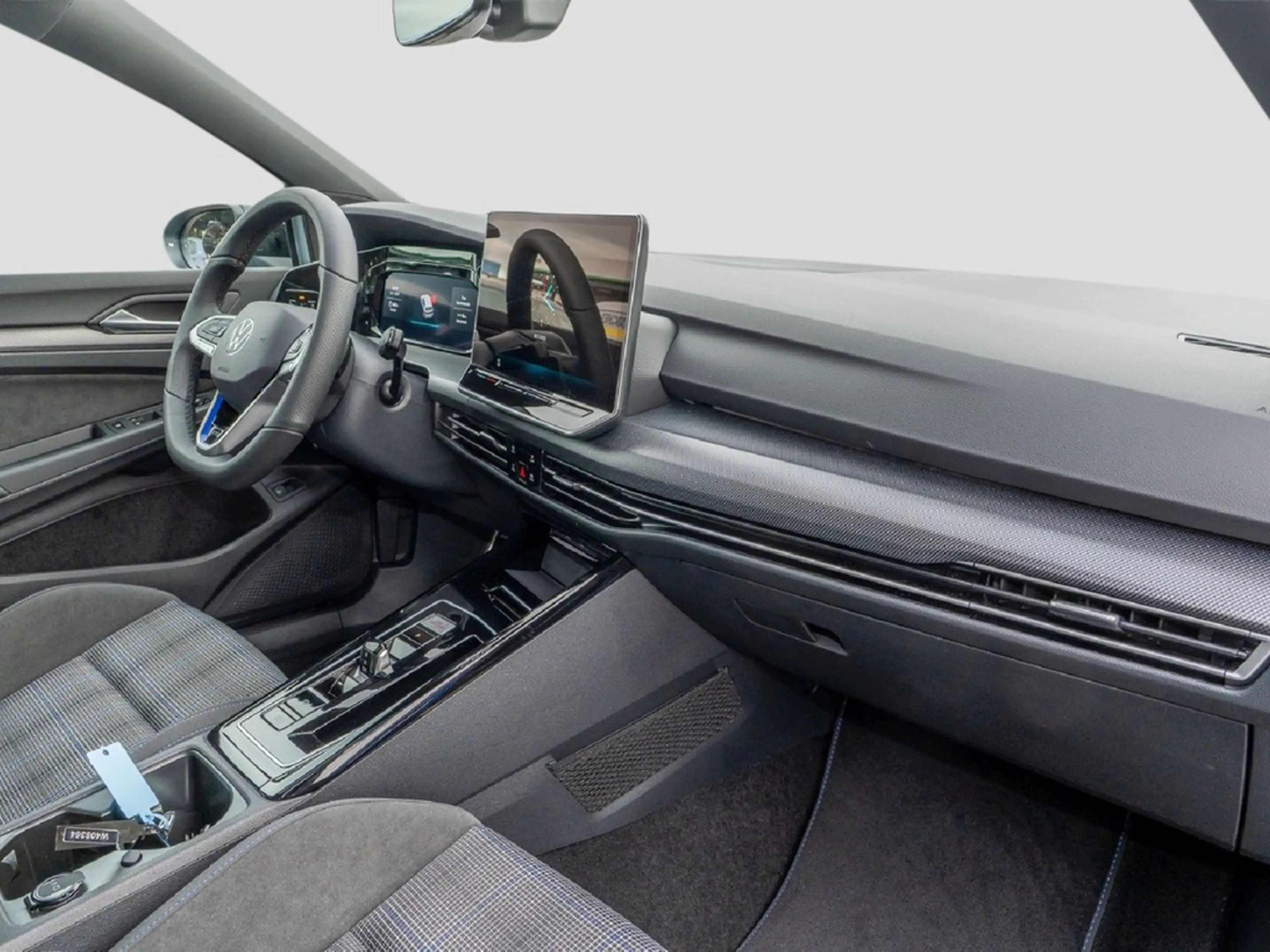 Volkswagen Golf GTE 1.5 TSI eHybrid AHK — photo 9