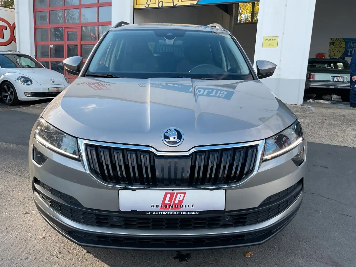Skoda Karoq Style 2.0 TDI DSG LED Navi PDC ACC Klima Beige - 2