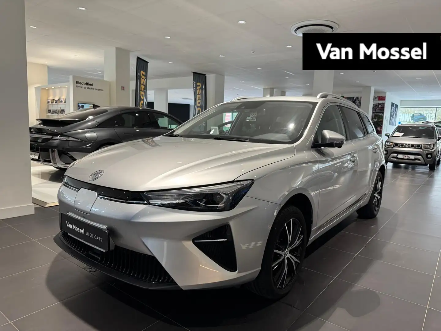 MG MG5 Luxury Argent - 1
