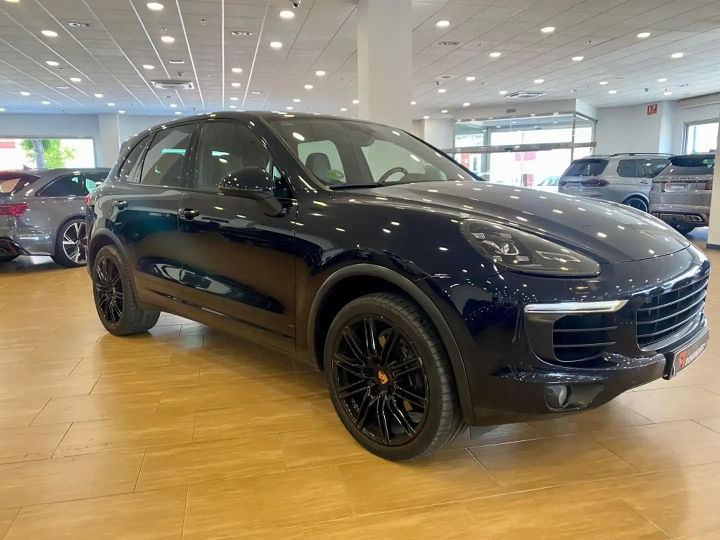 Porsche Cayenne Diesel Aut. Negro - 2