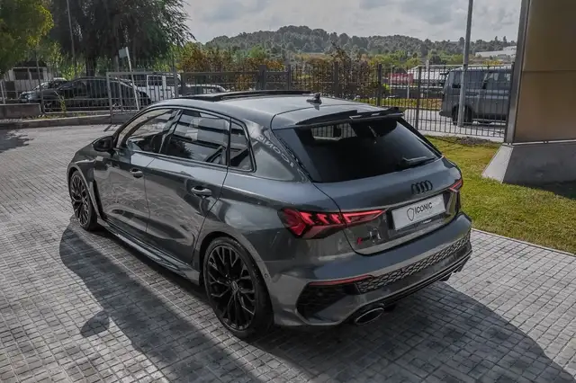Audi RS3 view 11
