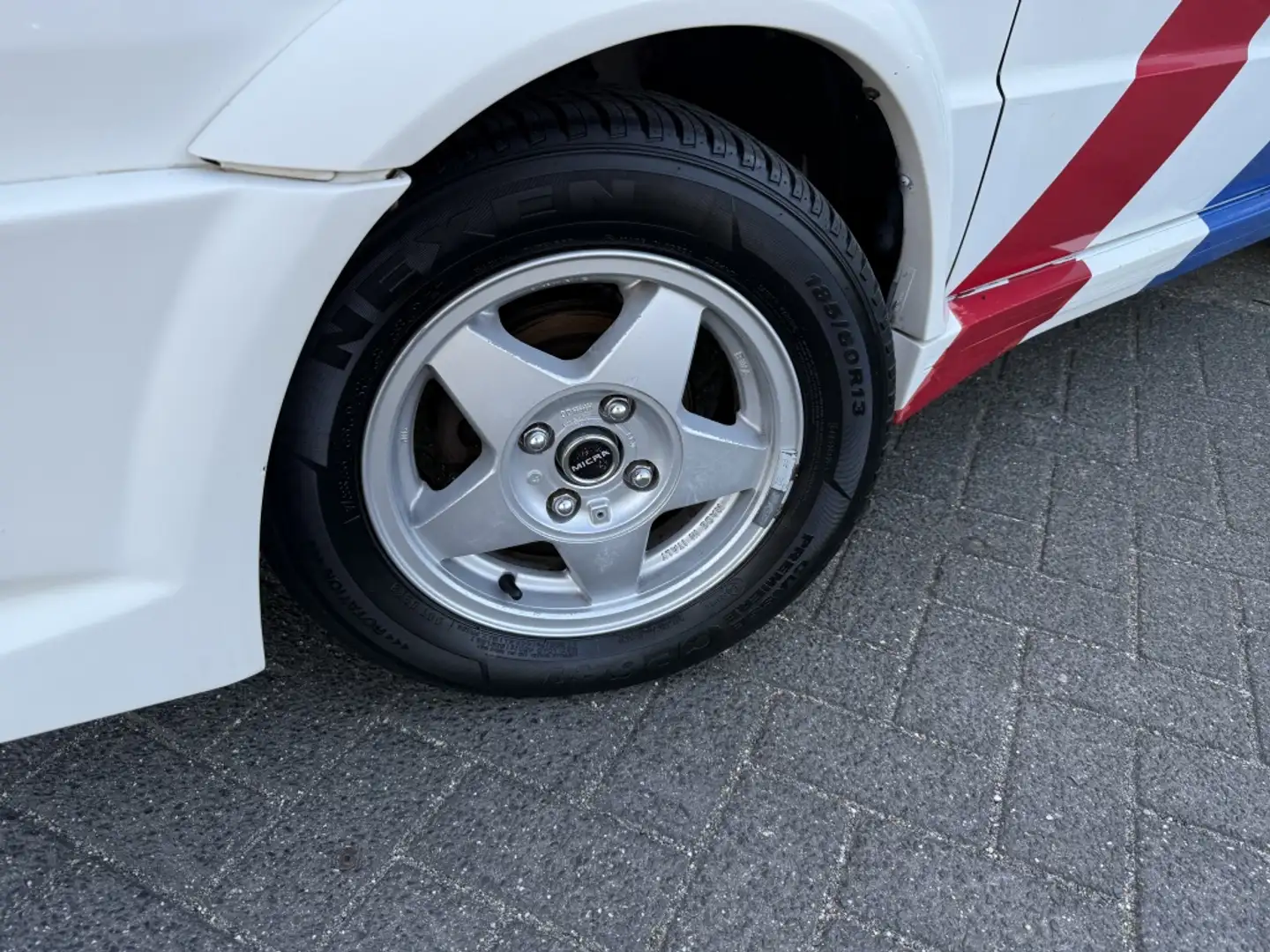 Nissan Micra 1.0 SDX Bílá - 2