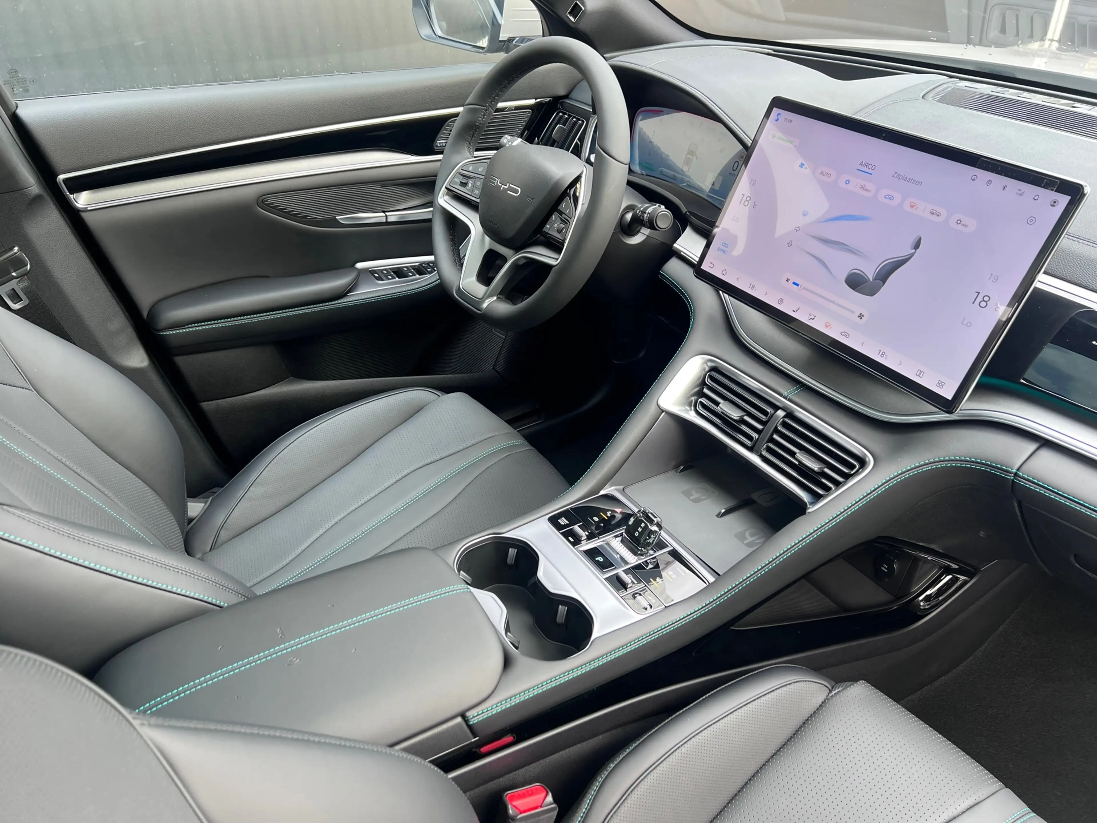 BYD Seal U 1.5 T DM-i AWD Design - Pano HUD Ventilatie ACC Me — photo 29