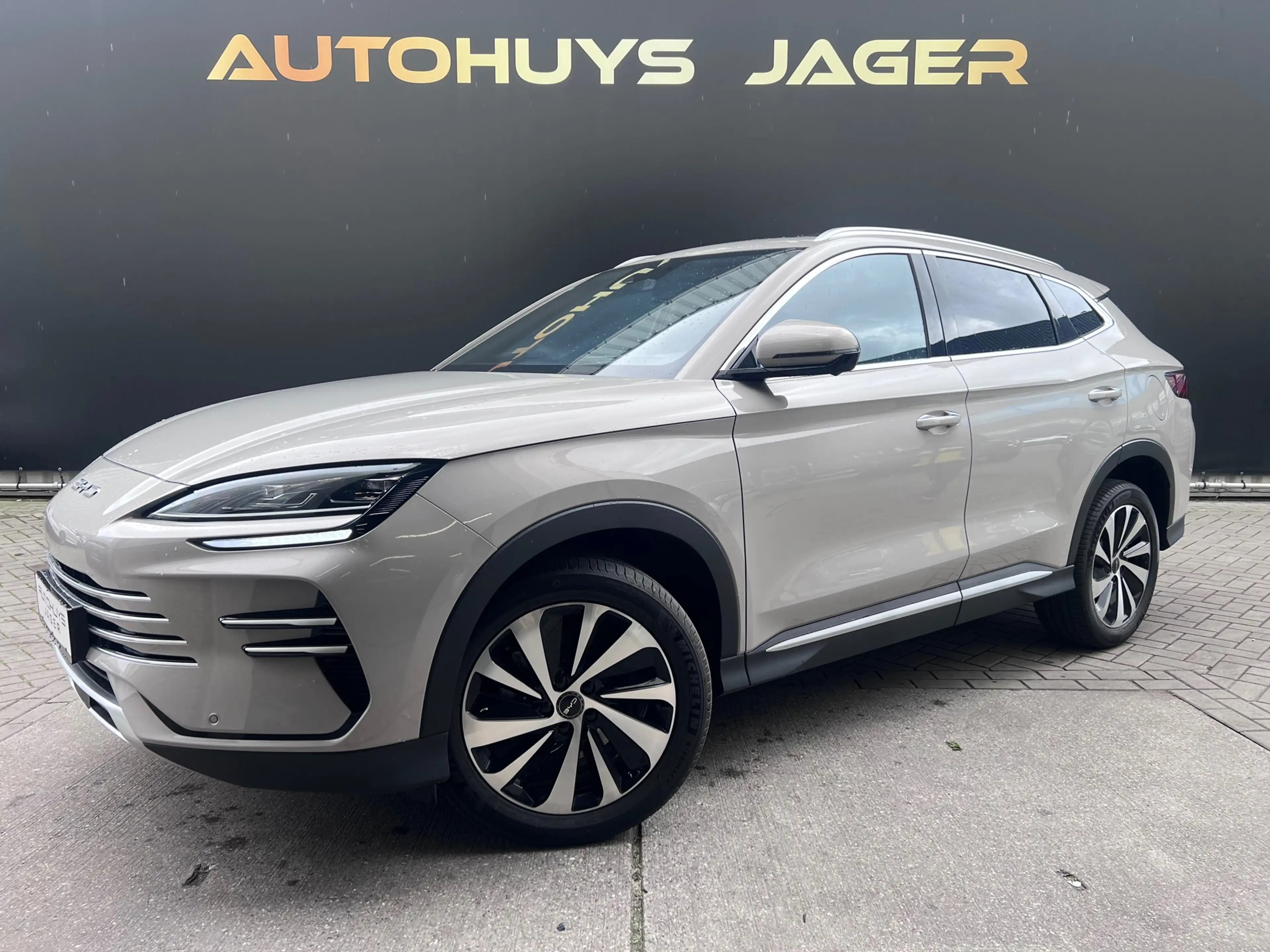 BYD Seal U 1.5 T DM-i AWD Design - Pano HUD Ventilatie ACC Me