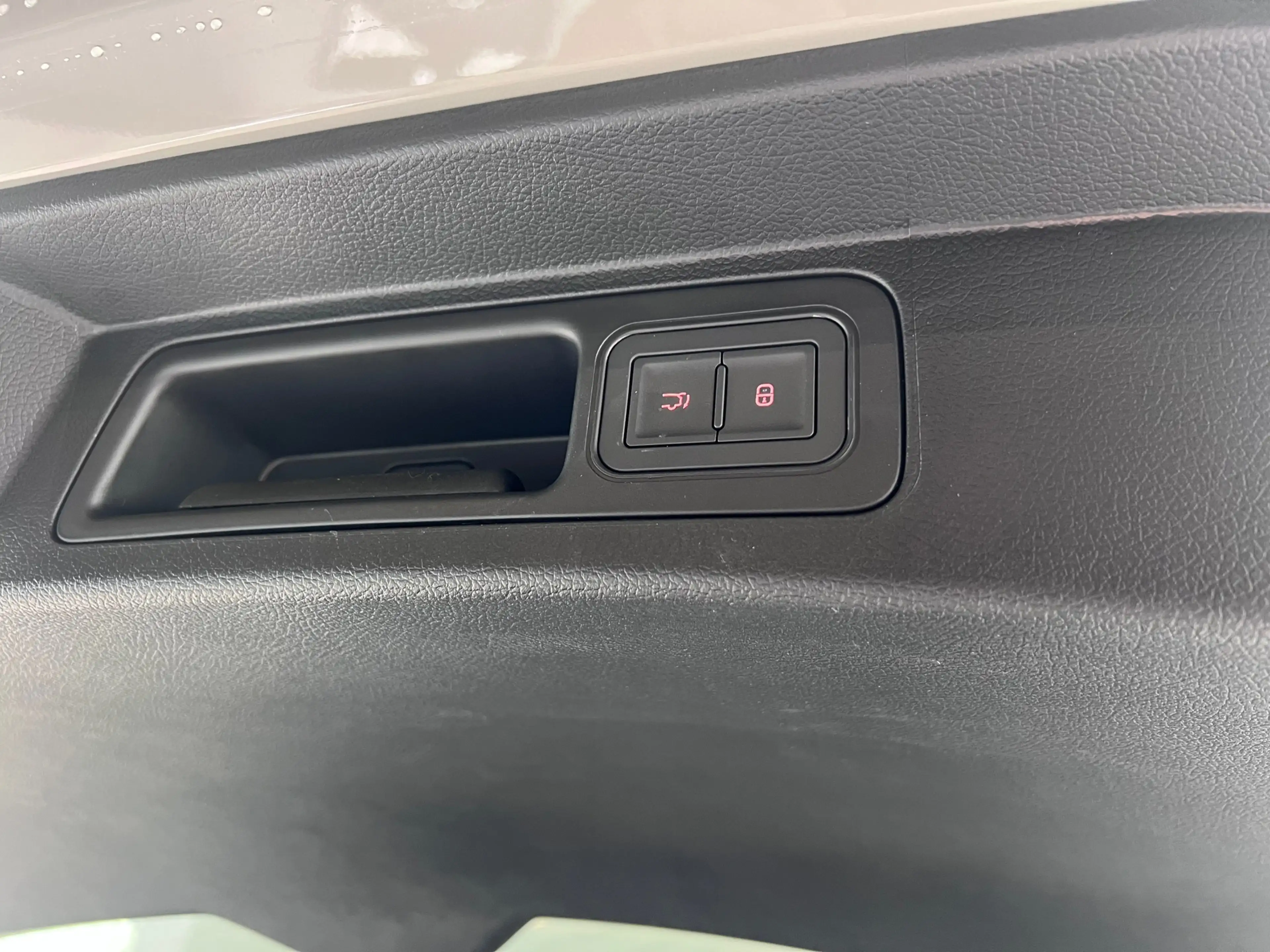 BYD Seal U 1.5 T DM-i AWD Design - Pano HUD Ventilatie ACC Me — photo 23