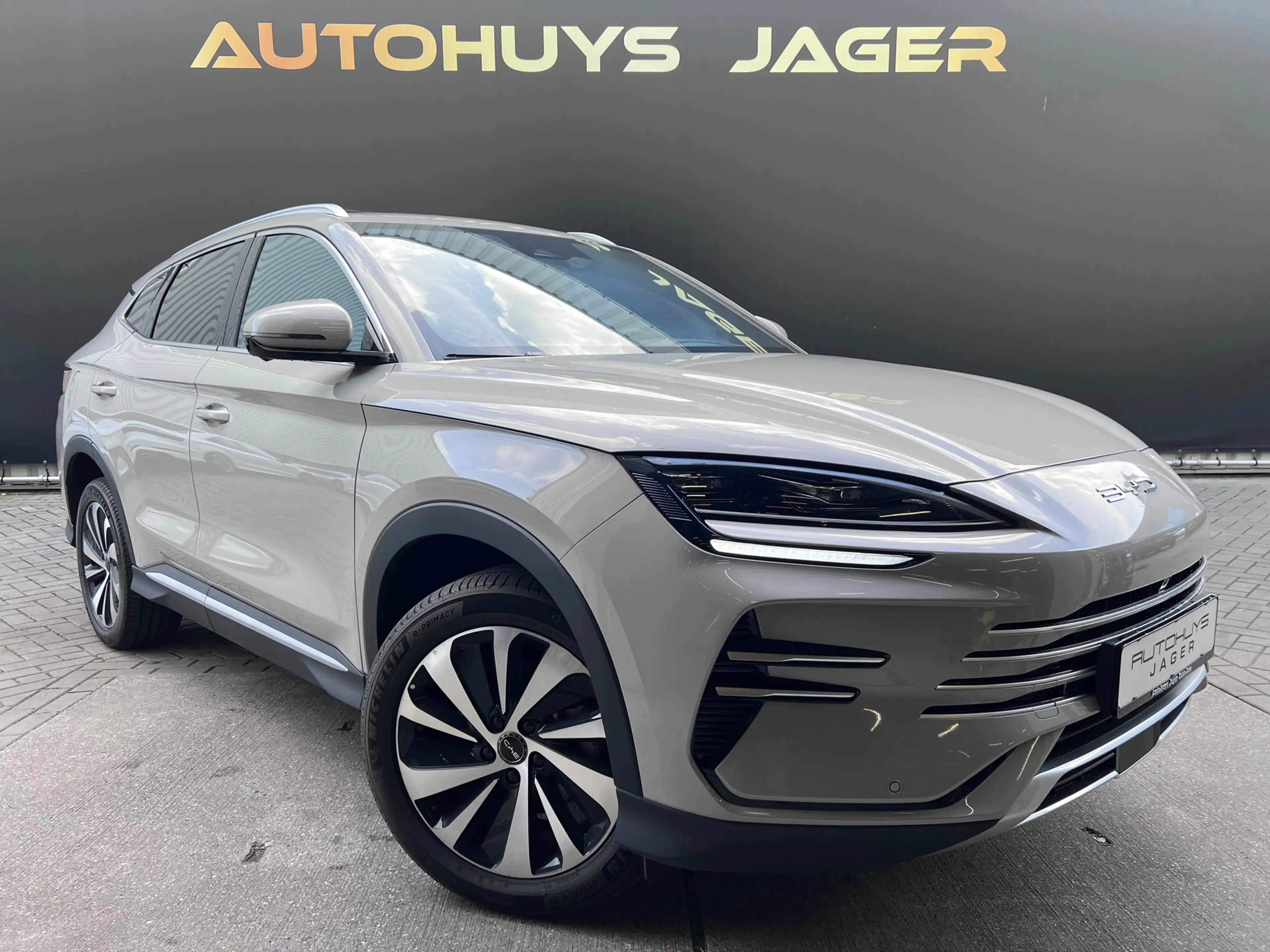 BYD Seal U 1.5 T DM-i AWD Design - Pano HUD Ventilatie ACC Me — photo 8