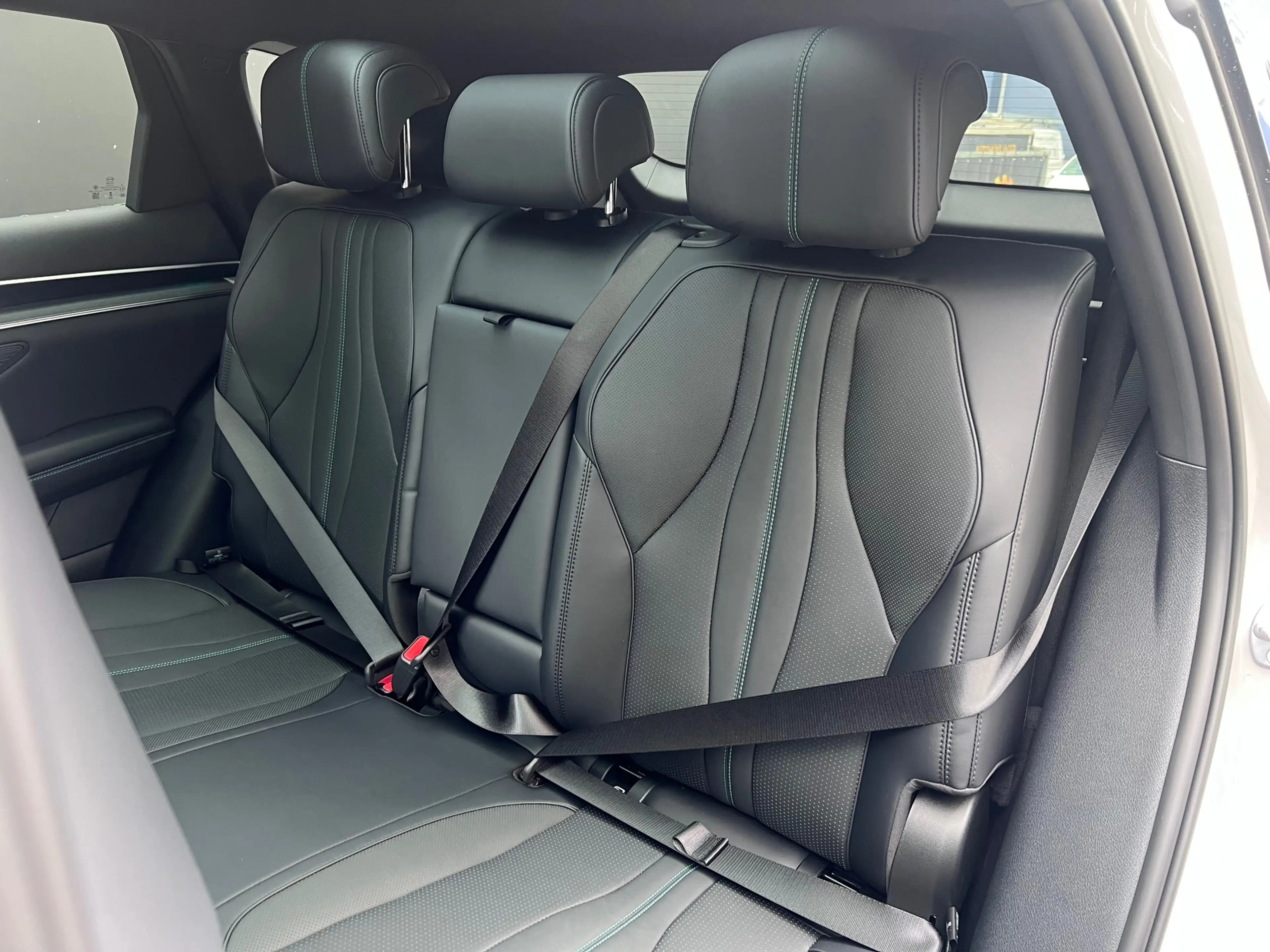 BYD Seal U 1.5 T DM-i AWD Design - Pano HUD Ventilatie ACC Me — photo 19