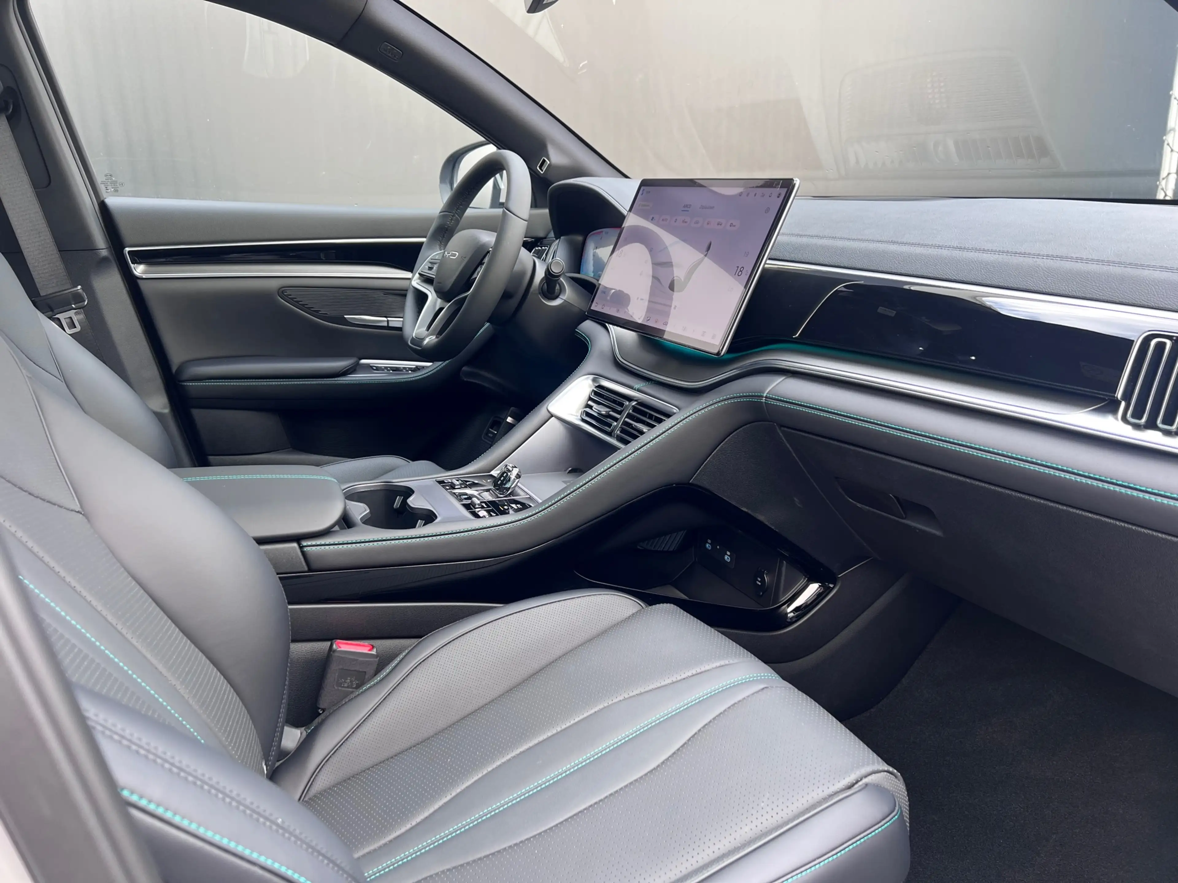BYD Seal U 1.5 T DM-i AWD Design - Pano HUD Ventilatie ACC Me — photo 27
