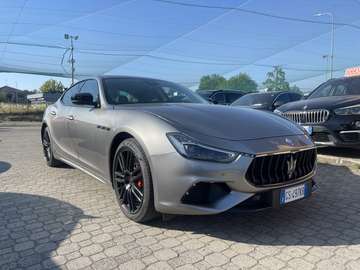 3.0 V6 bt Granlusso Q4 430cv auto my19