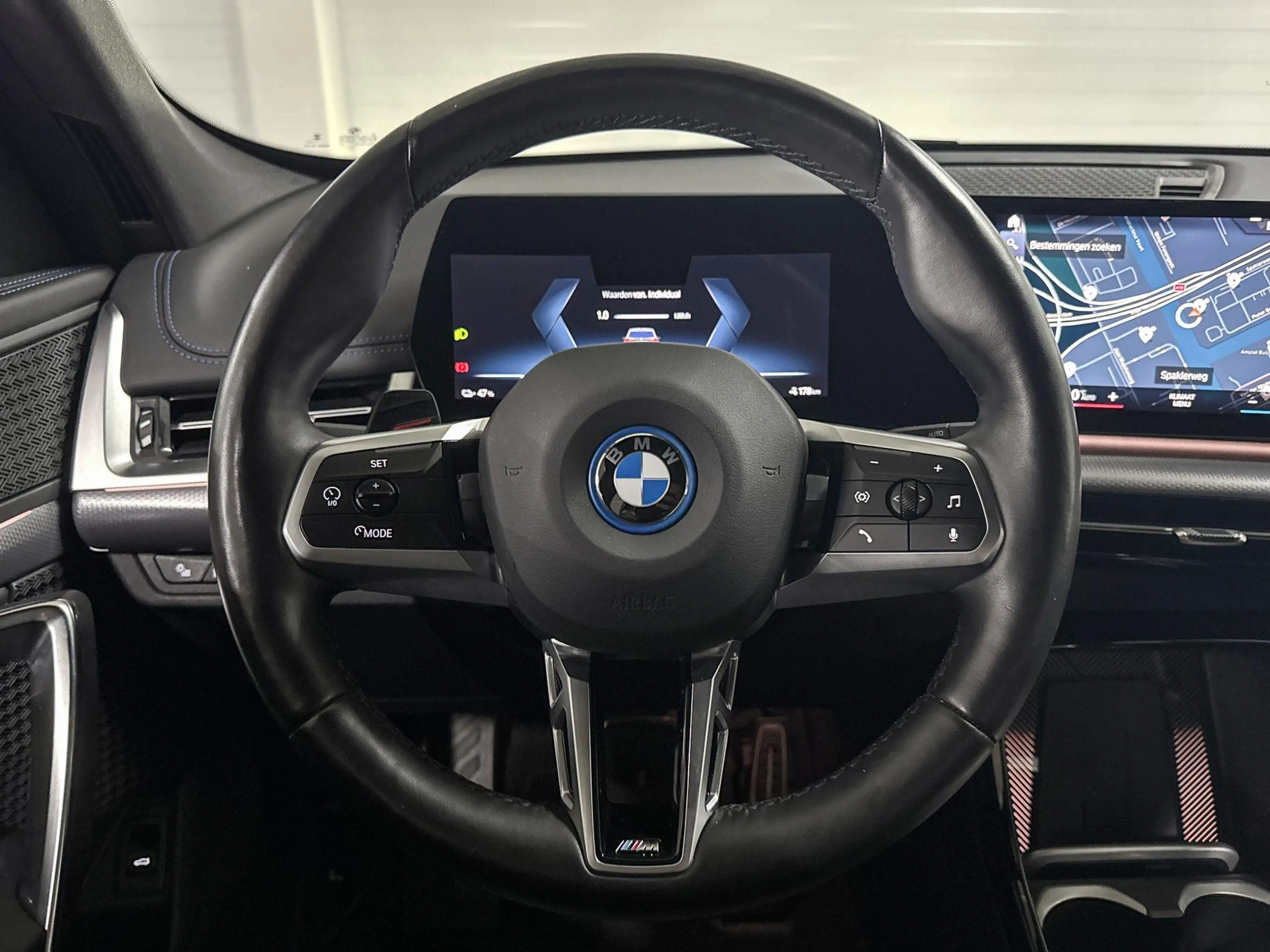 BMW iX1 xDrive30 Launch Edition | M-Sport | Trekhaak | Pre — photo 12
