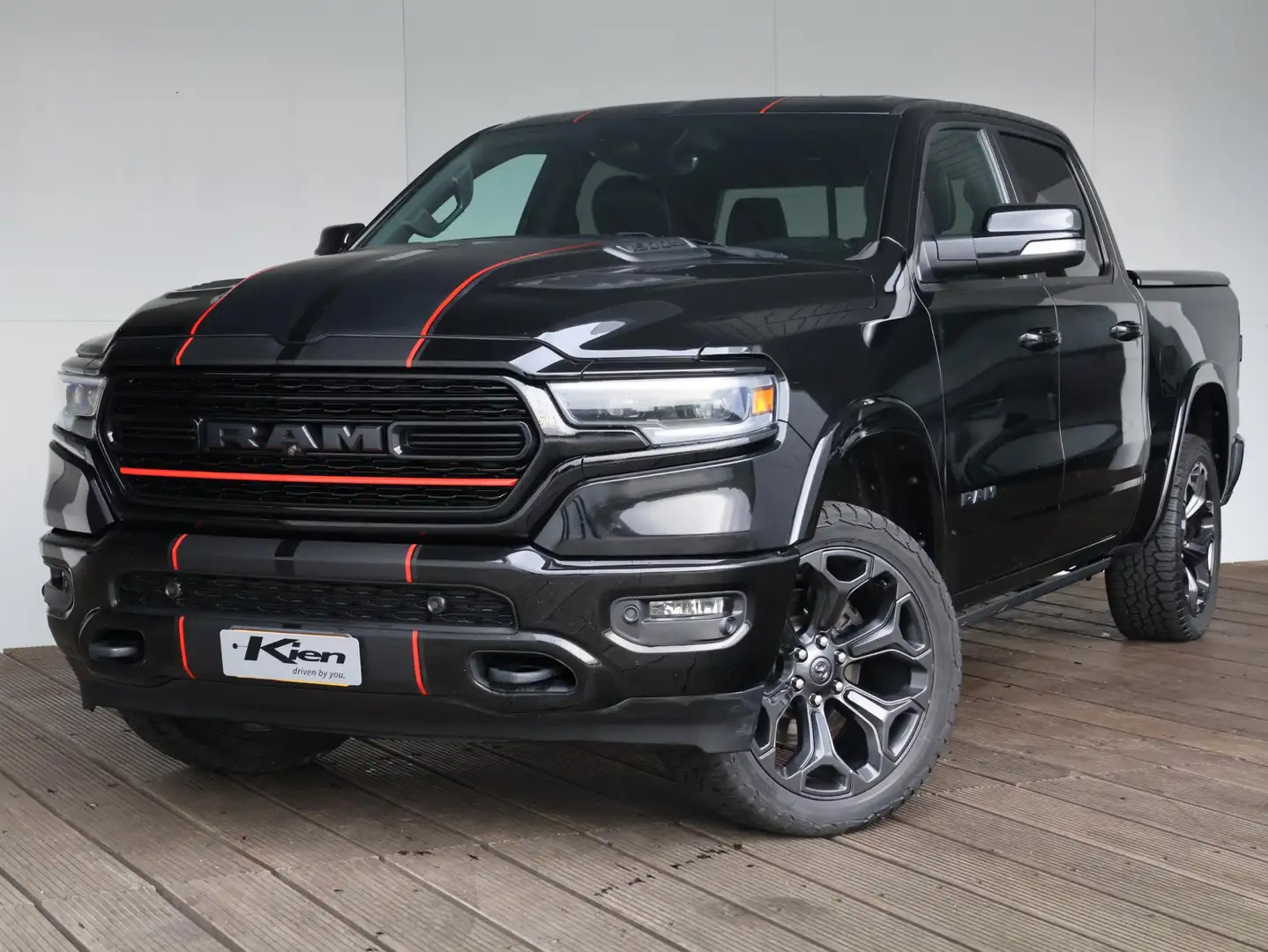 Dodge RAM 1500 5.7 V8 4x4 Crew Cab Limited | Luchtvering | L - 2