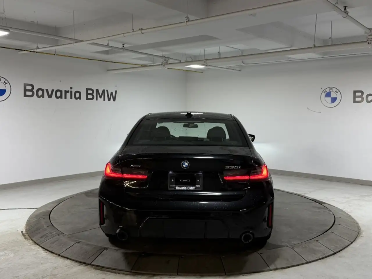 BMW 3 Series снимка BMW 3 Series