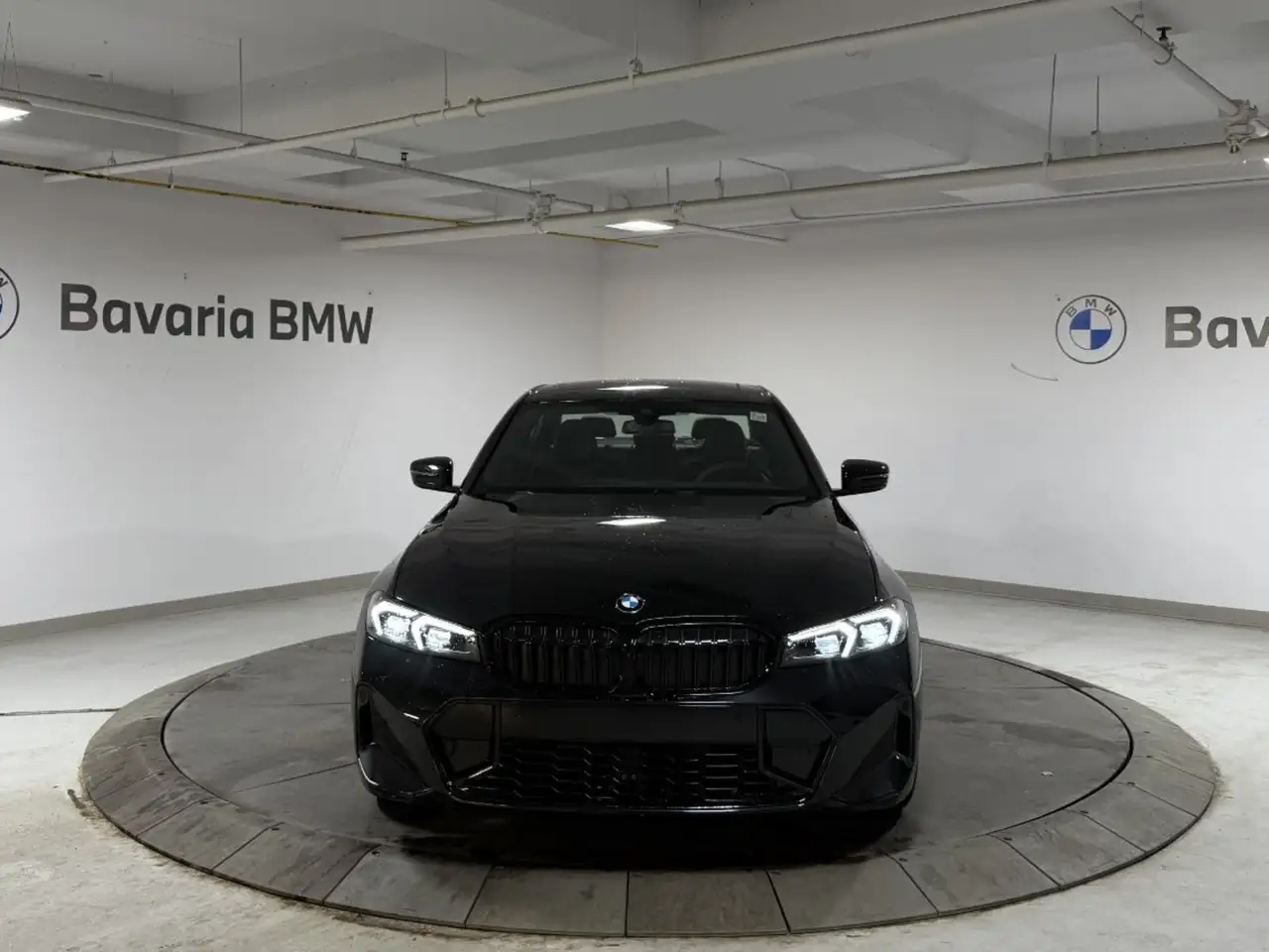 BMW 3 Series снимка BMW 3 Series