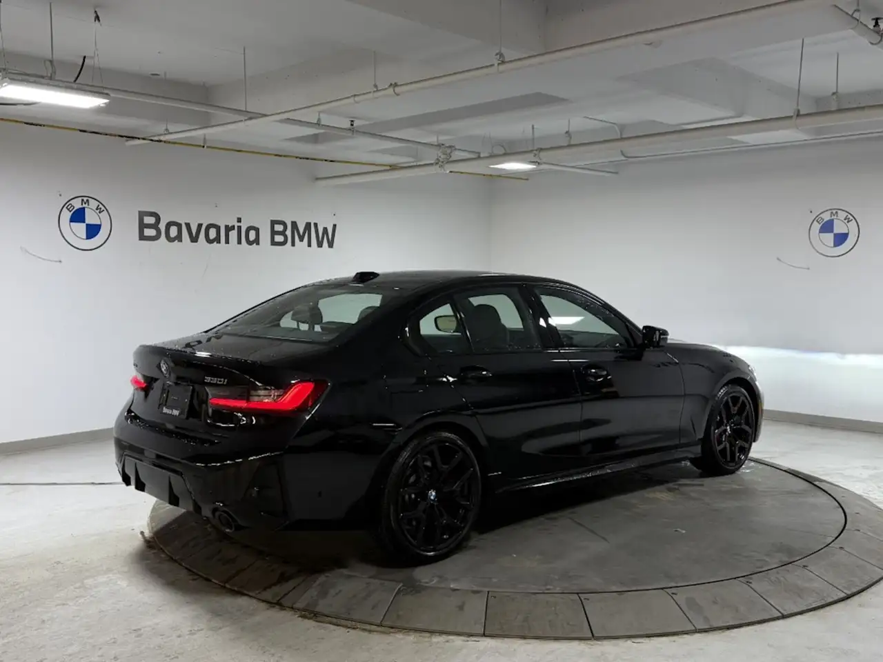 BMW 3 Series снимка BMW 3 Series