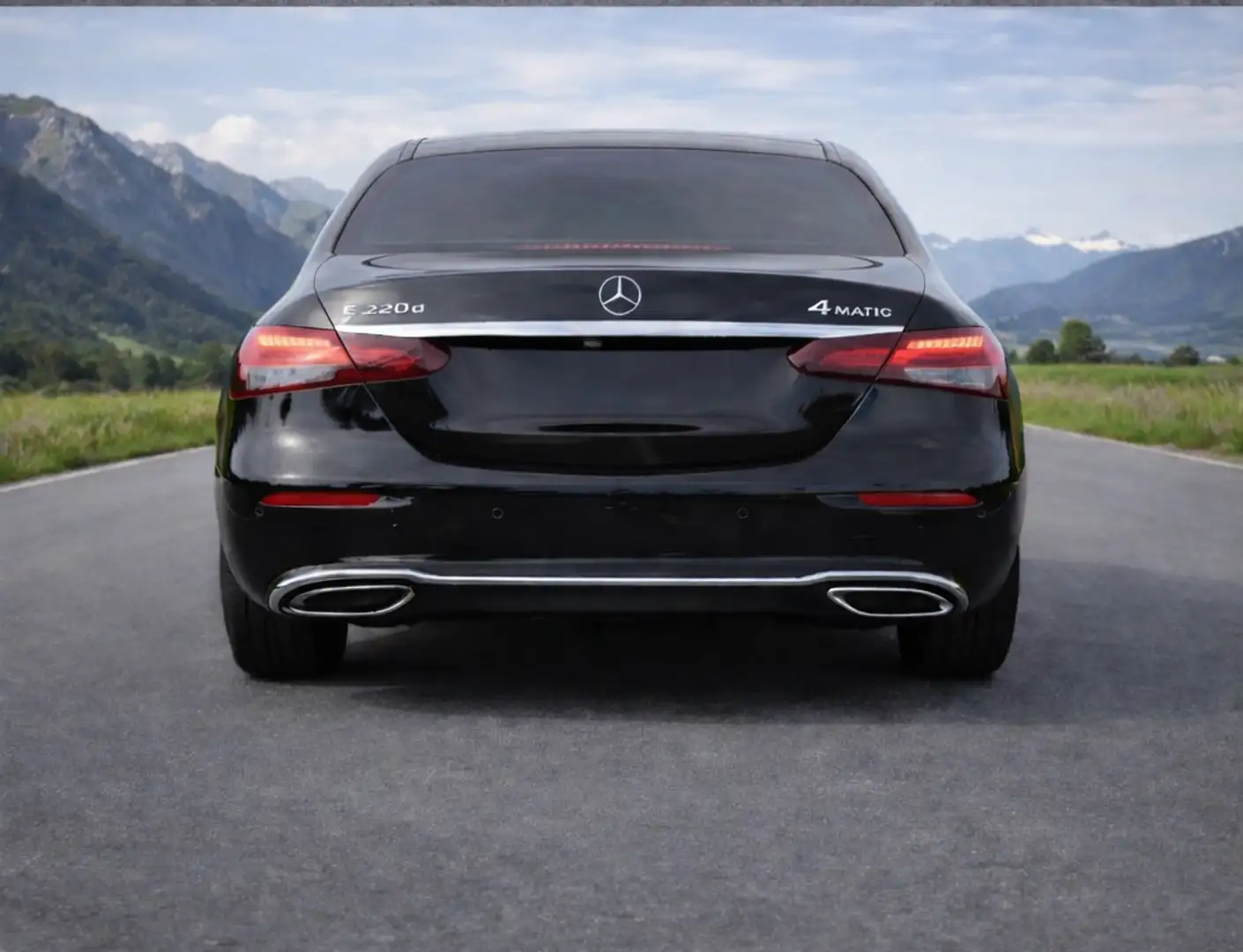 Mercedes-Benz E 220 E 220 d 4MATIC Avantgarde – Vollausstattung / Fahr Schwarz - 2