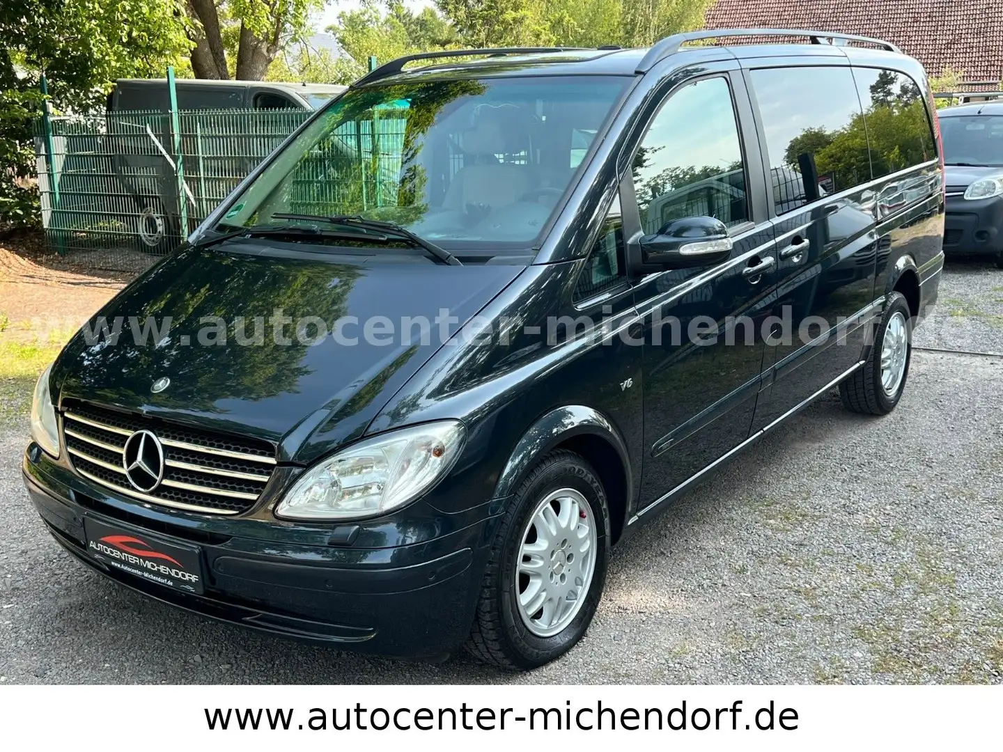 Mercedes-Benz Viano 3.0 CDI lang*Vollausstattung* Tüv 01-2027 Schwarz - 1