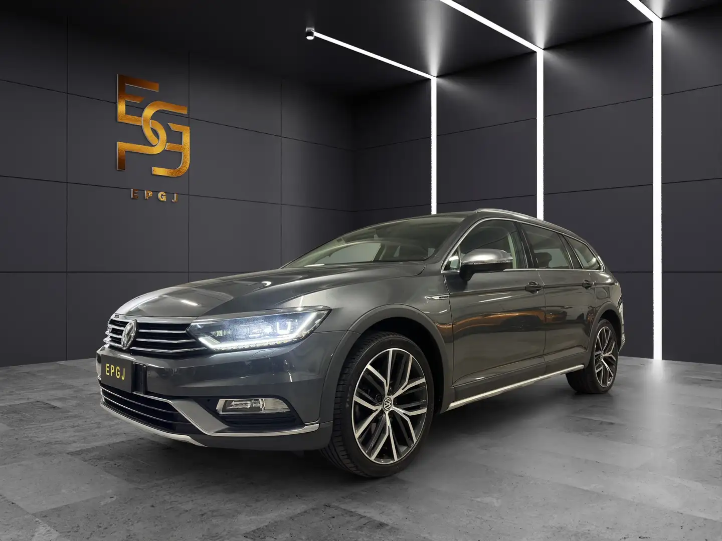 Volkswagen Passat Alltrack 2.0 tdi 4motion 190cv dsg Grijs - 1