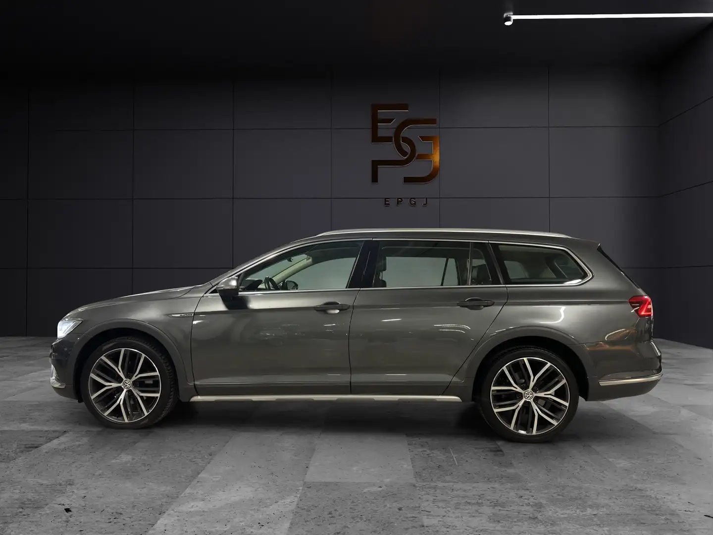 Volkswagen Passat Alltrack 2.0 tdi 4motion 190cv dsg Grijs - 2