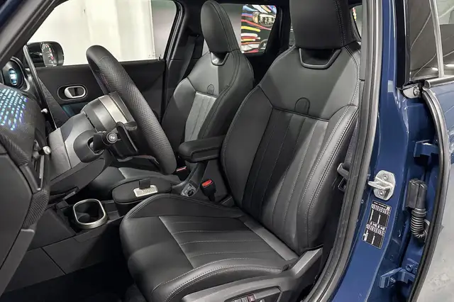 MINI Hatch view 8