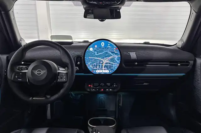 MINI Hatch view 10