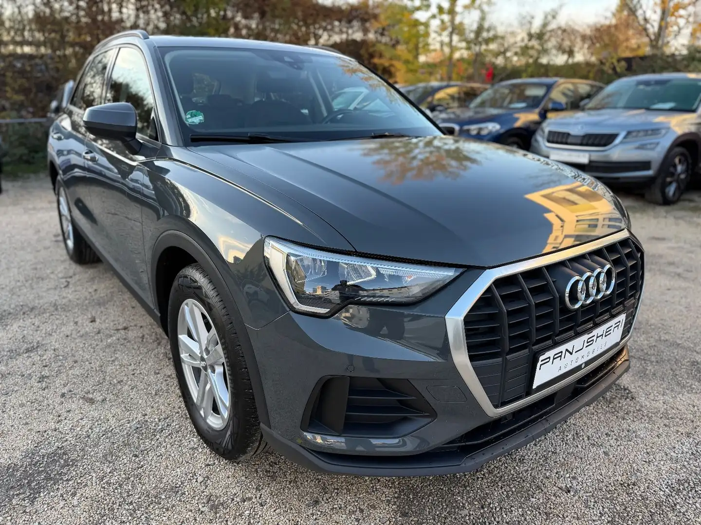 Audi Q3 35 TDI S-Tronic Navi Kamera BliSp Bang&Olufse Grau - 1