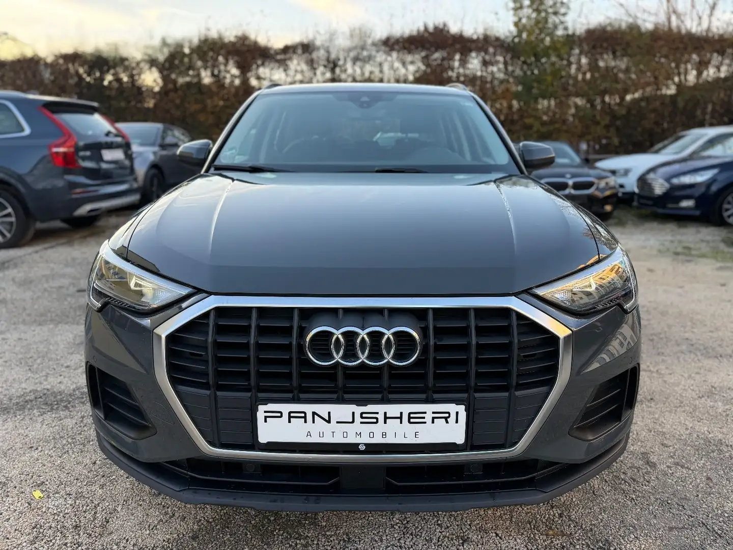 Audi Q3 35 TDI S-Tronic Navi Kamera BliSp Bang&Olufse Grau - 2