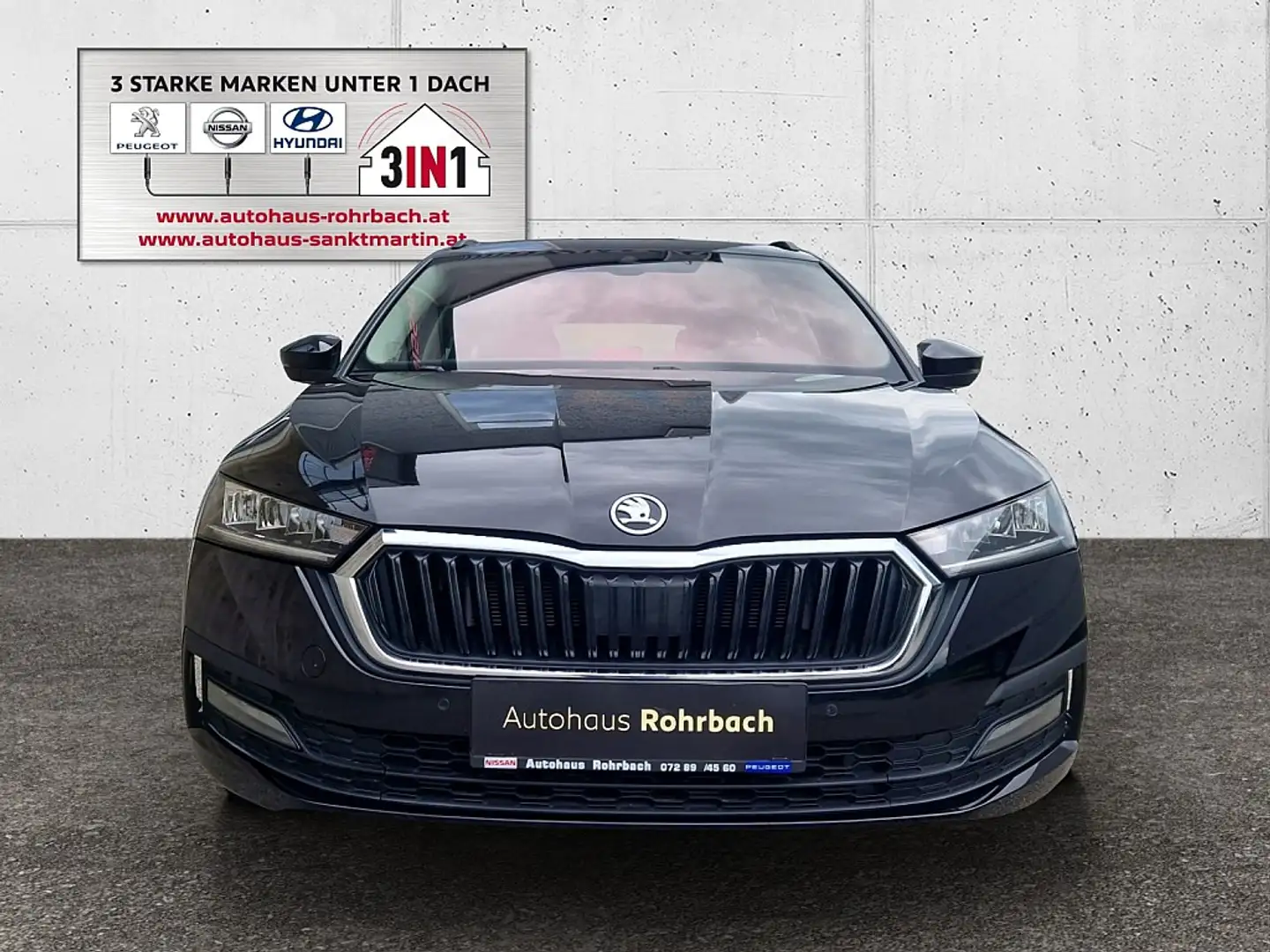 Skoda Octavia Combi 2,0 TDI Business DSG Schwarz - 2