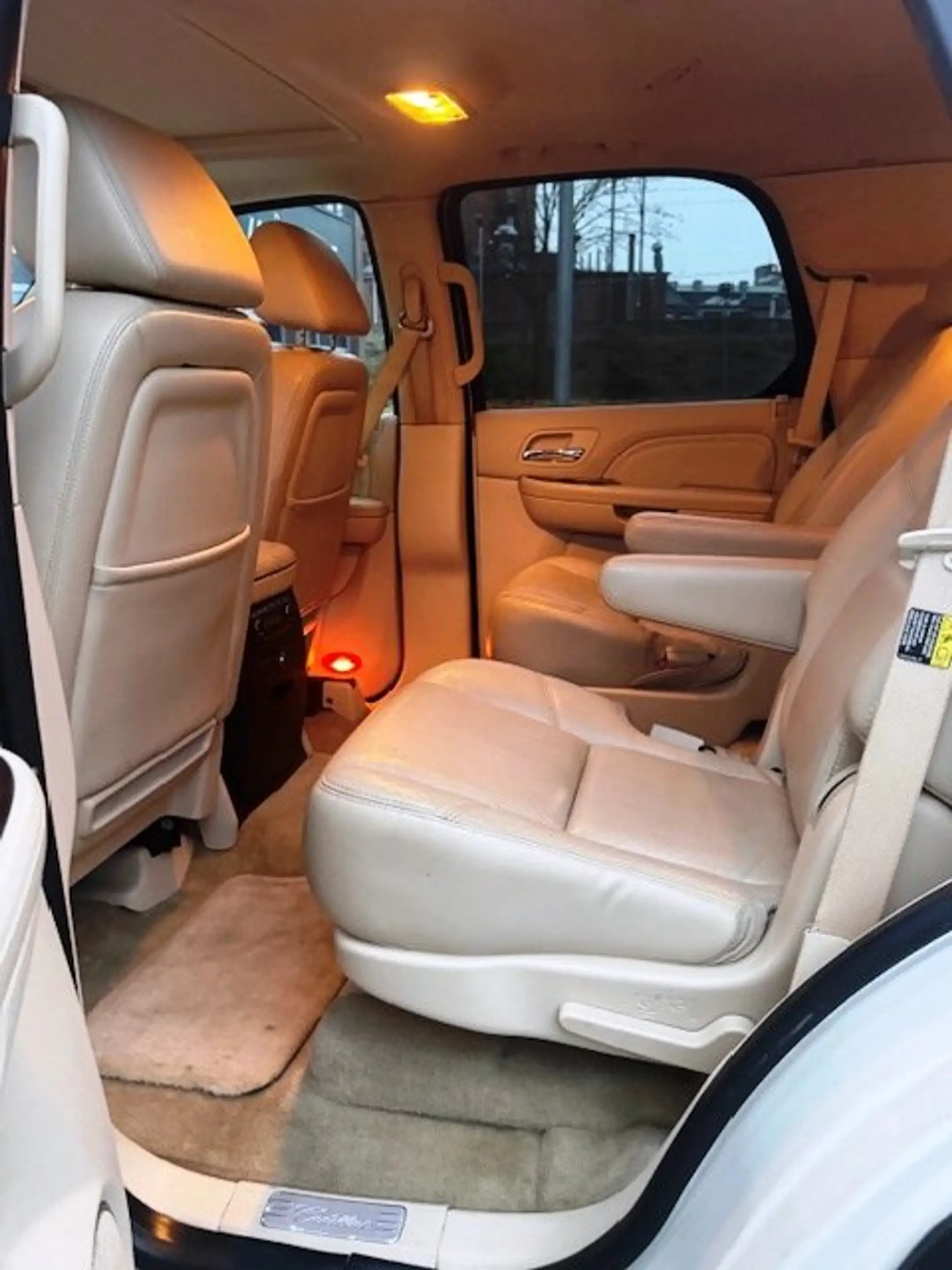 Cadillac Escalade Escalade 6.0 V8 — photo 13